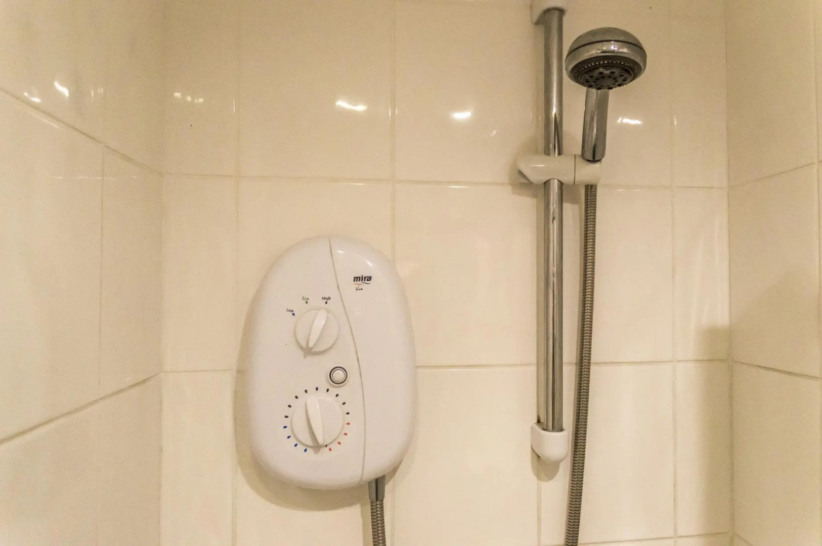 Rock Cottage - 3 Bedroom Holiday Home