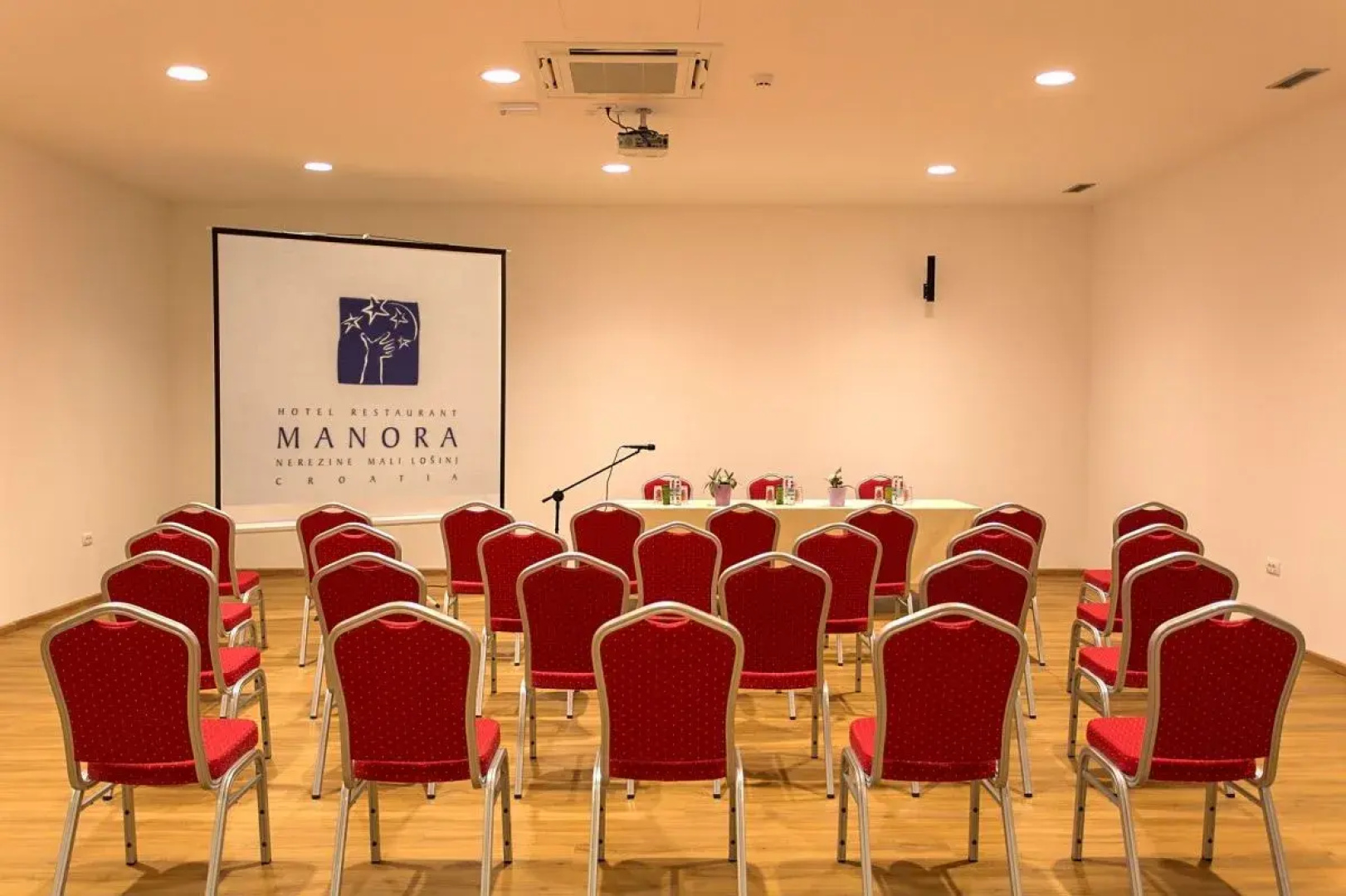 Family Resort Hotel Manora