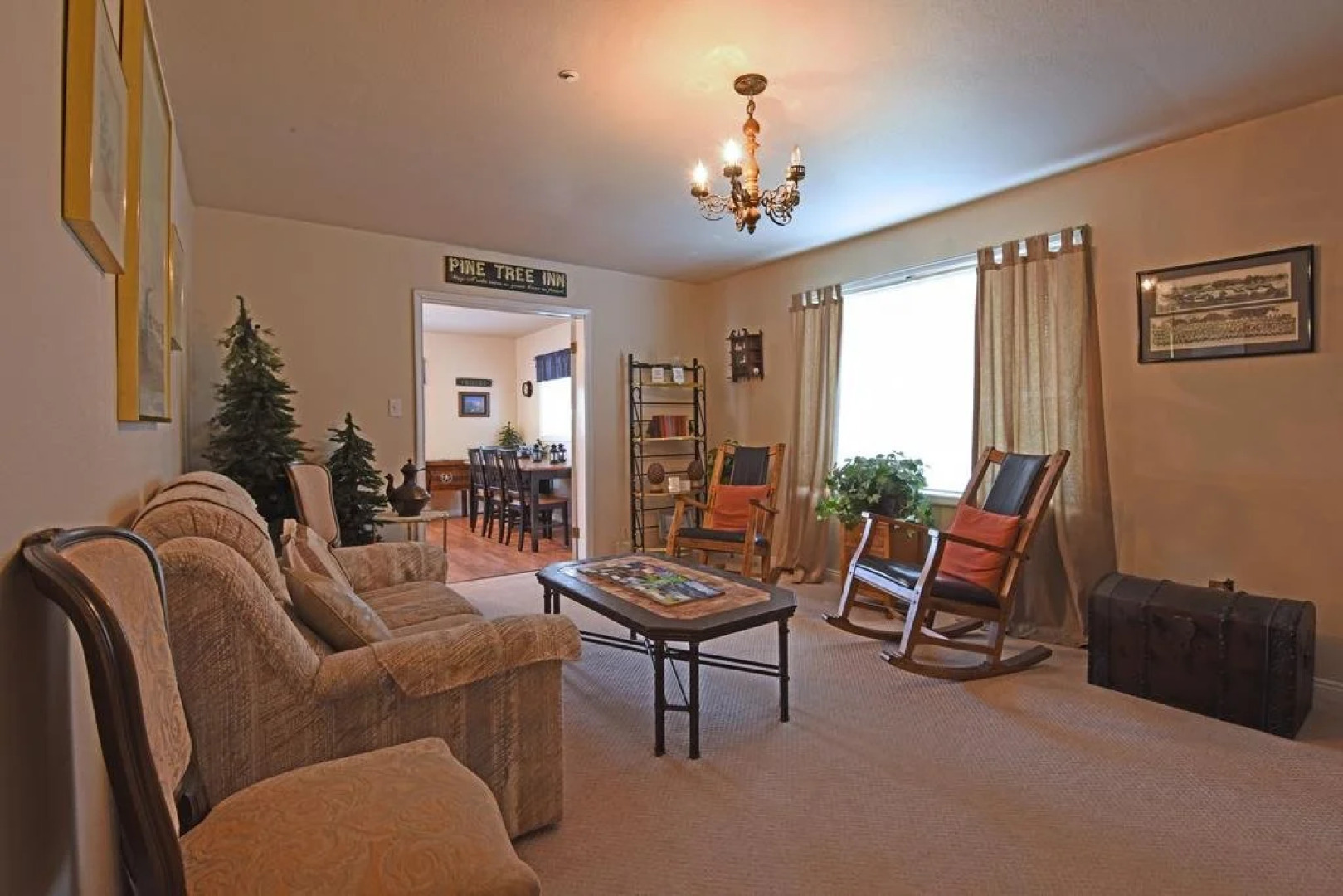 Pine Tree Inn and Bakery