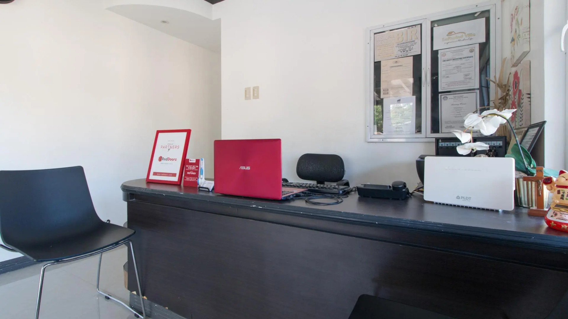 RedDoorz Plus @ Santa Catalina Metro Vigan