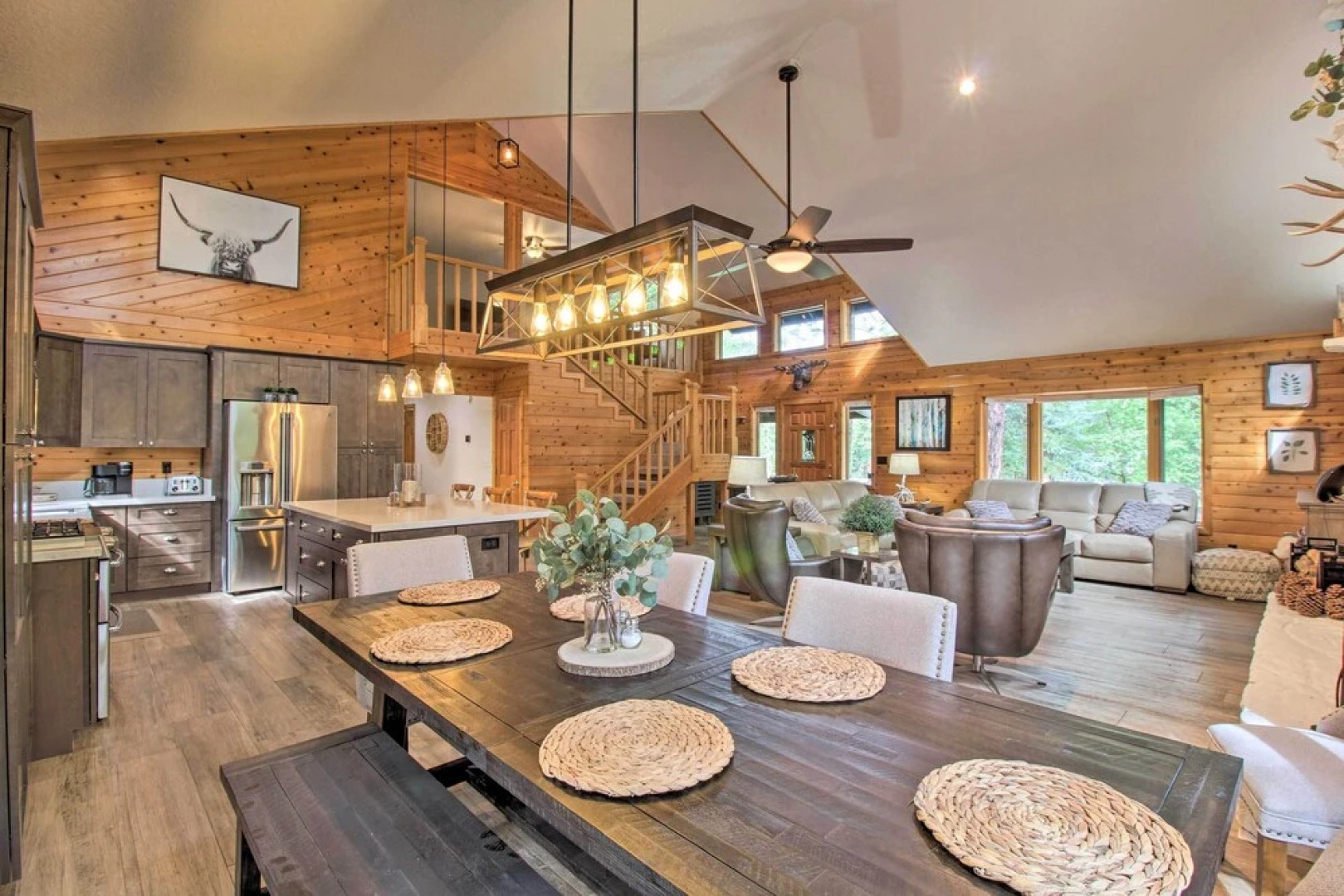 Chic Pinetop Retreat w/ Separate Apartment!