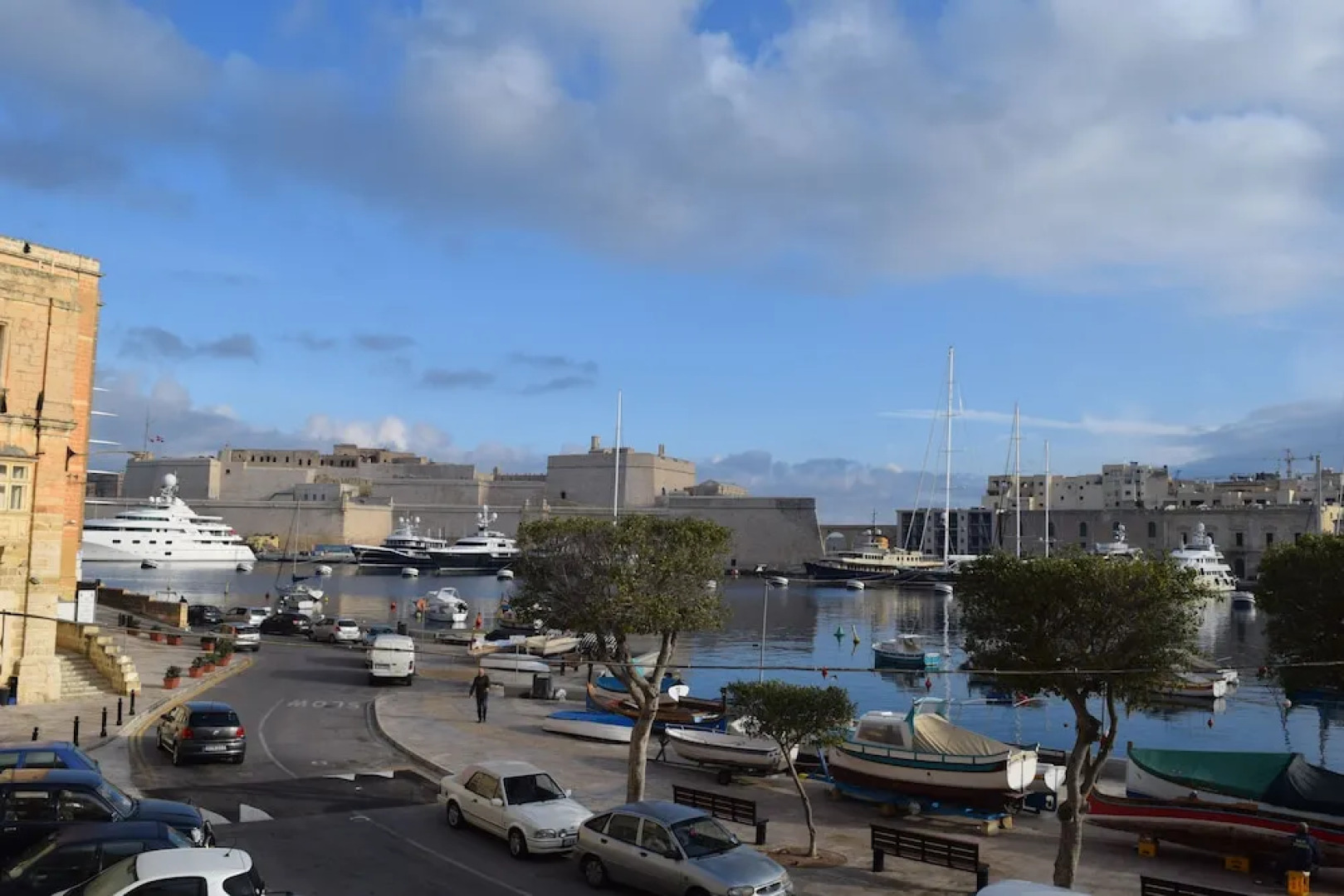 Senglea Seafront Apartment