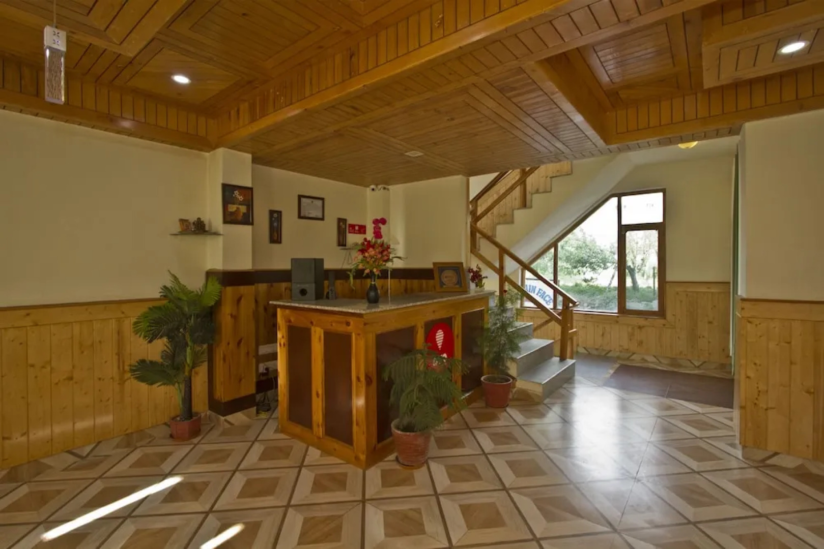 OYO 8866 Mountain Face Cottage