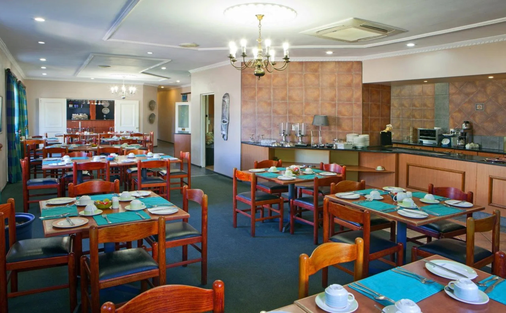 First Group Brookes Hill Suites