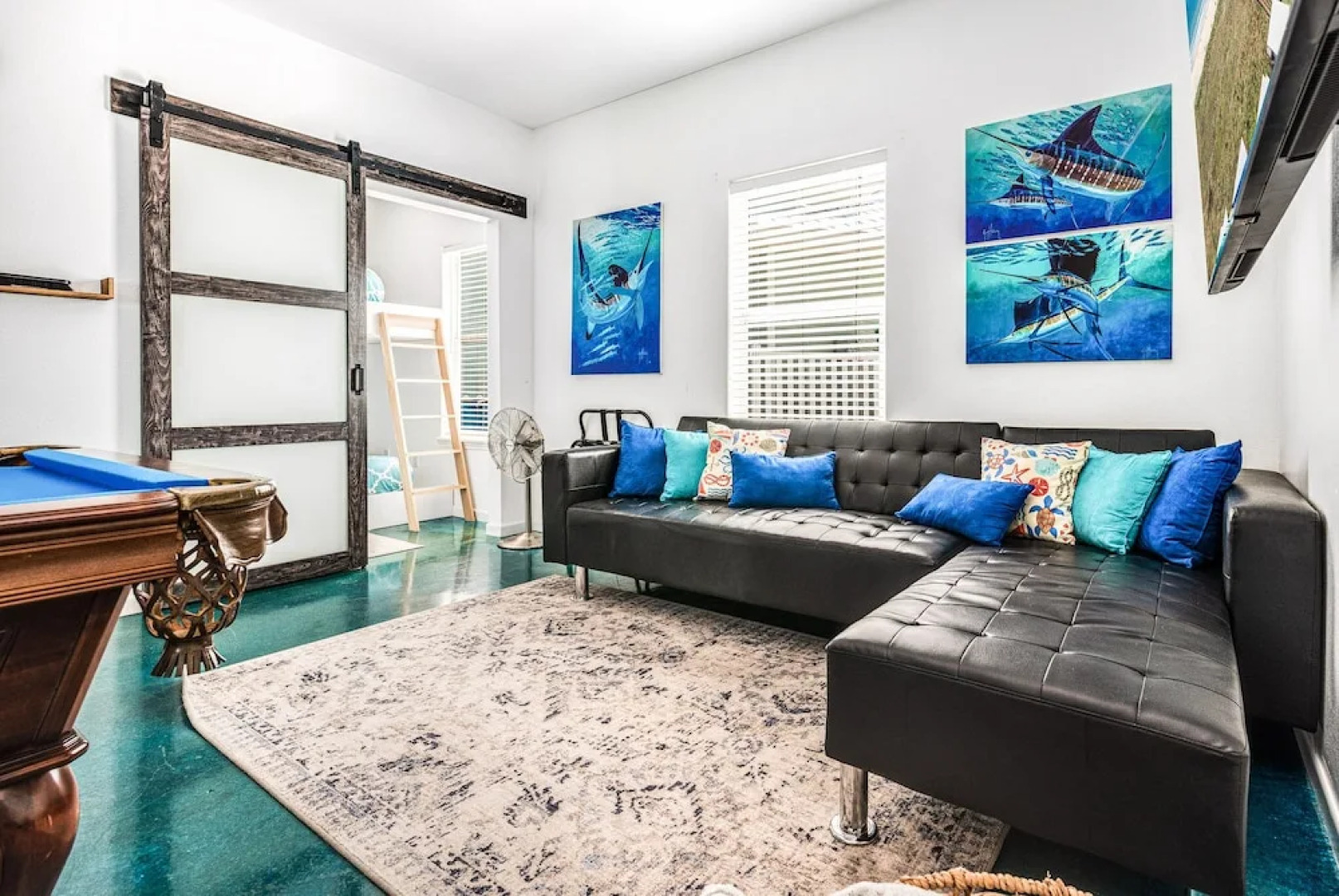 Blue Fin House- Pet Friendly & Boardwalk to the Beach!