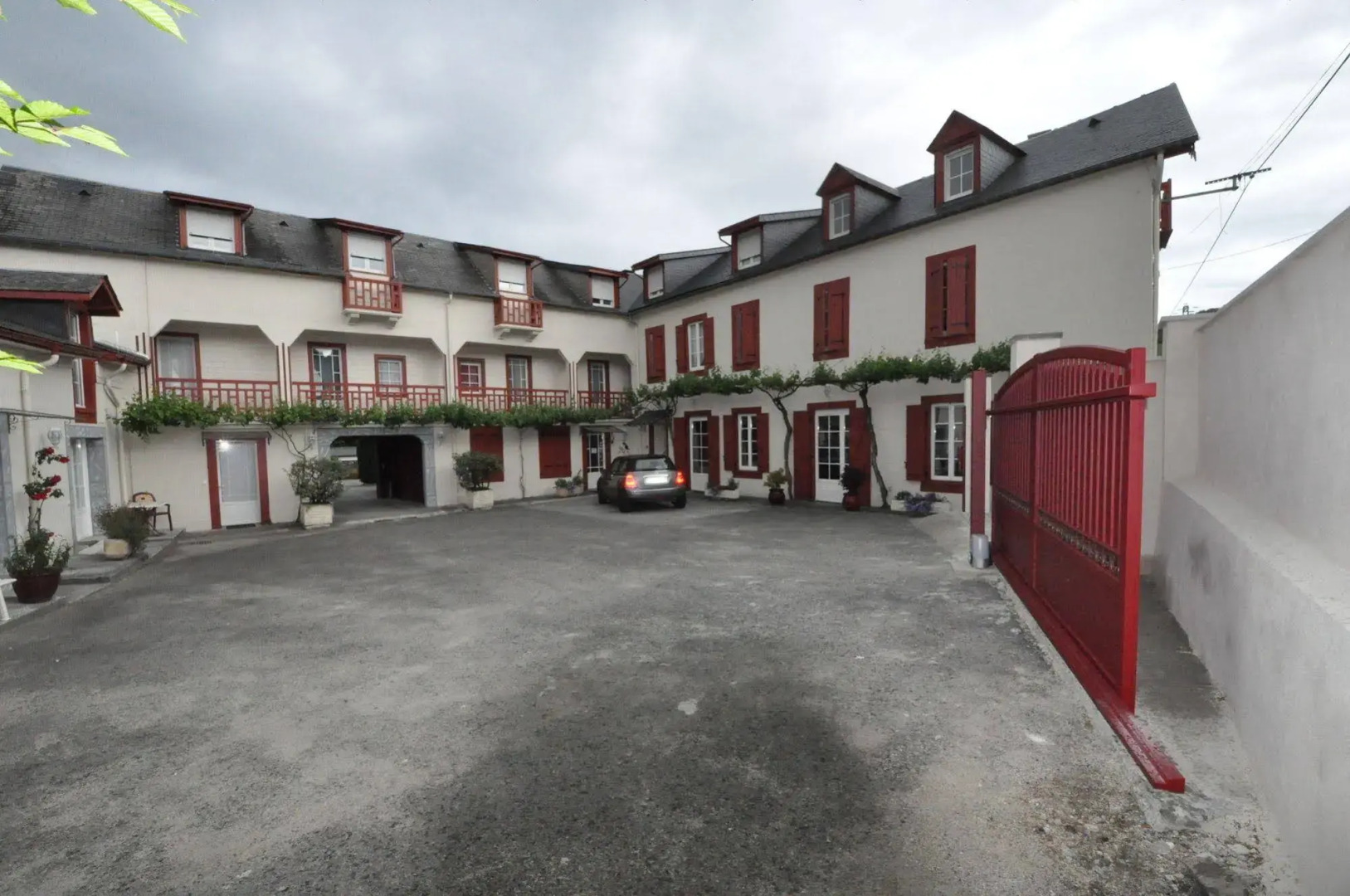 Le Clos du 5 - Appart Hotel Bagneres