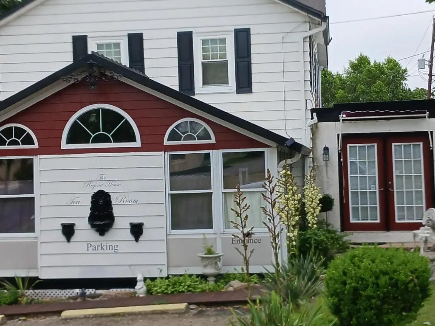 The guest house at the regina house tea room