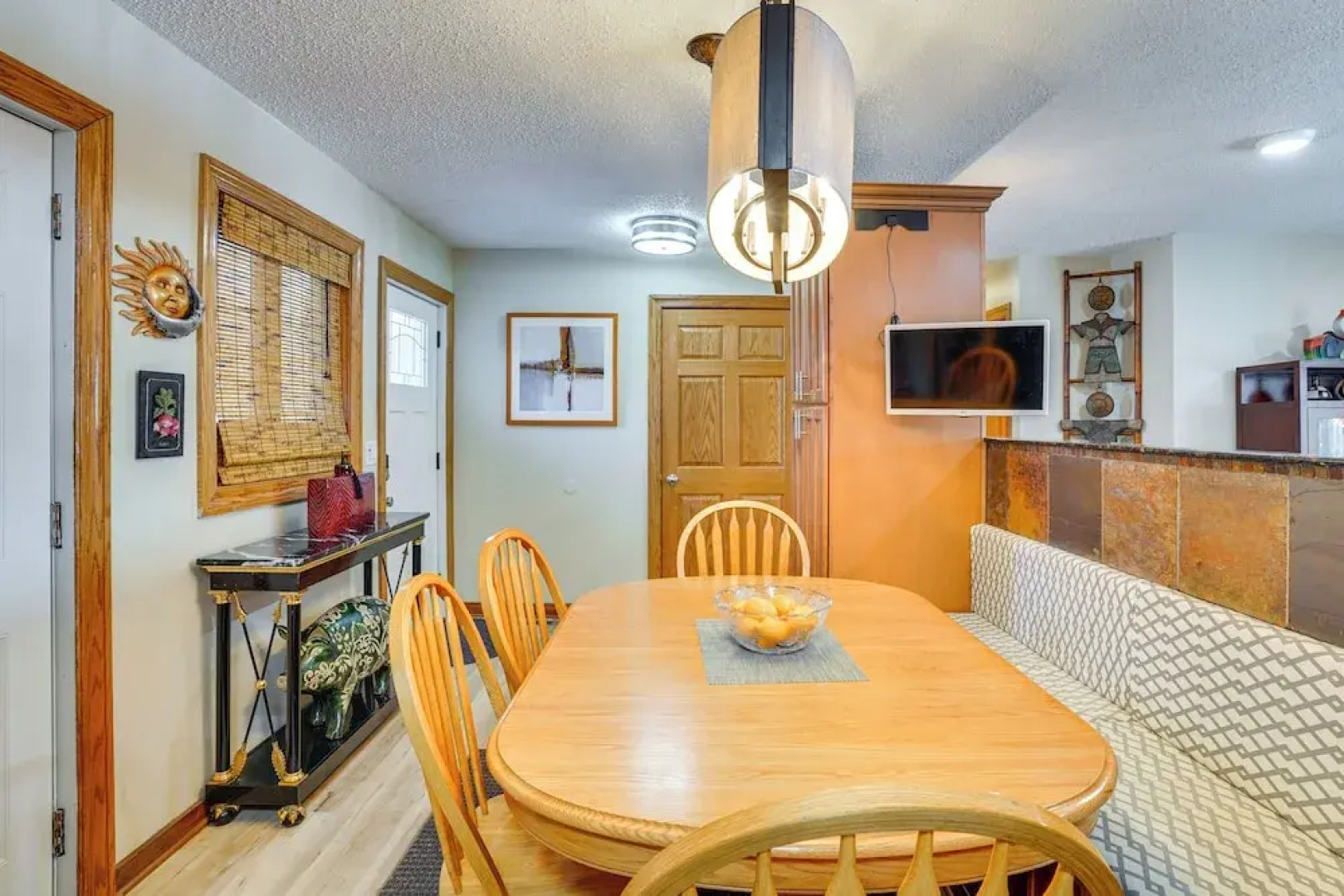 Charming Savage Home w/ Yard: 18 Mi to Minneapolis