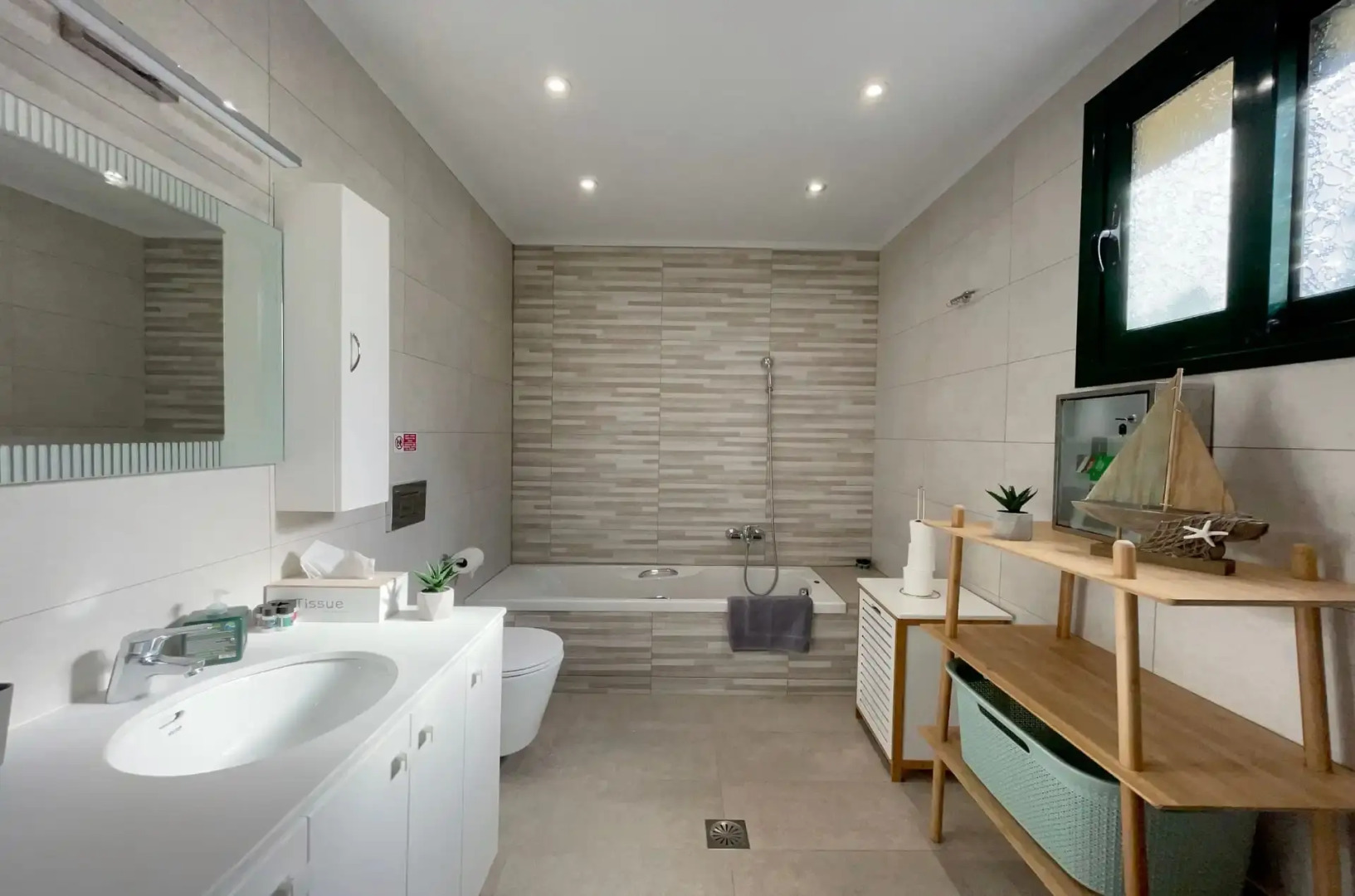 Heliophos Villa Aelia