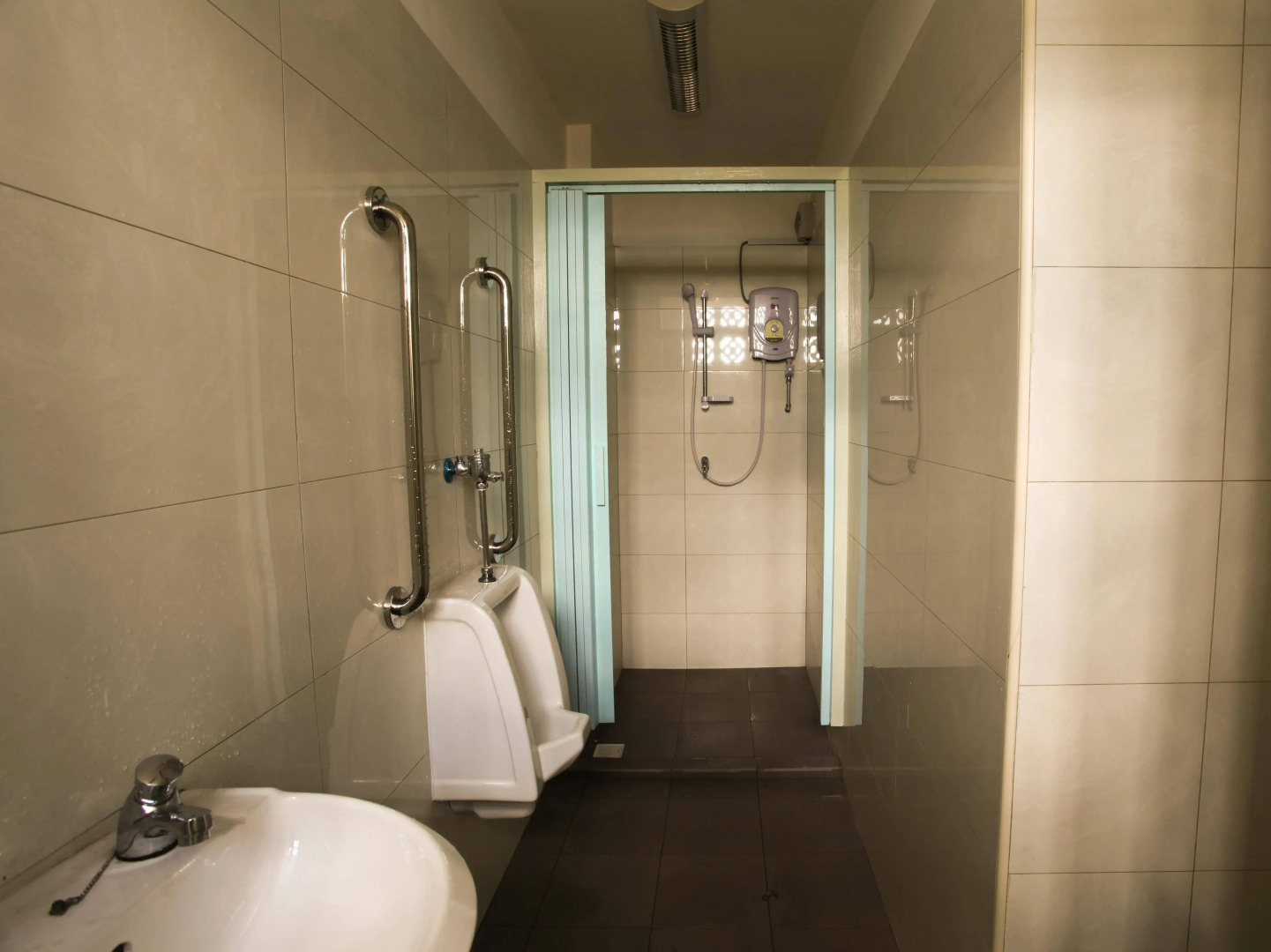 Joyfor Backpackers Hostel