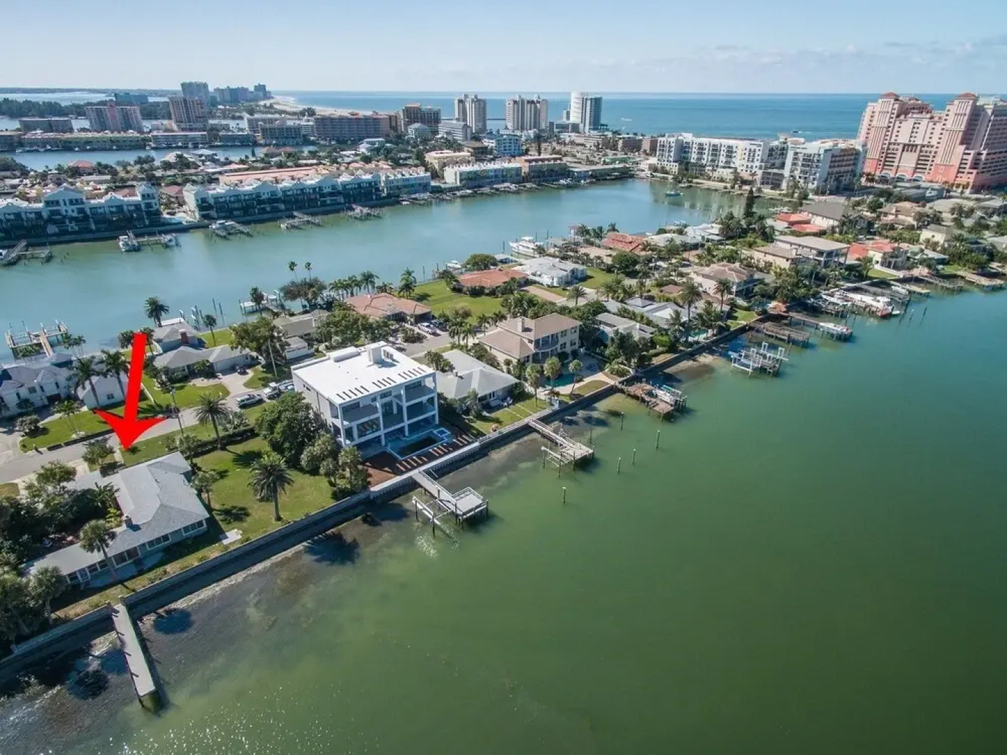 Treasured Times Beach House 3 Bedroom Home by RedAwning, Clearwater Beach