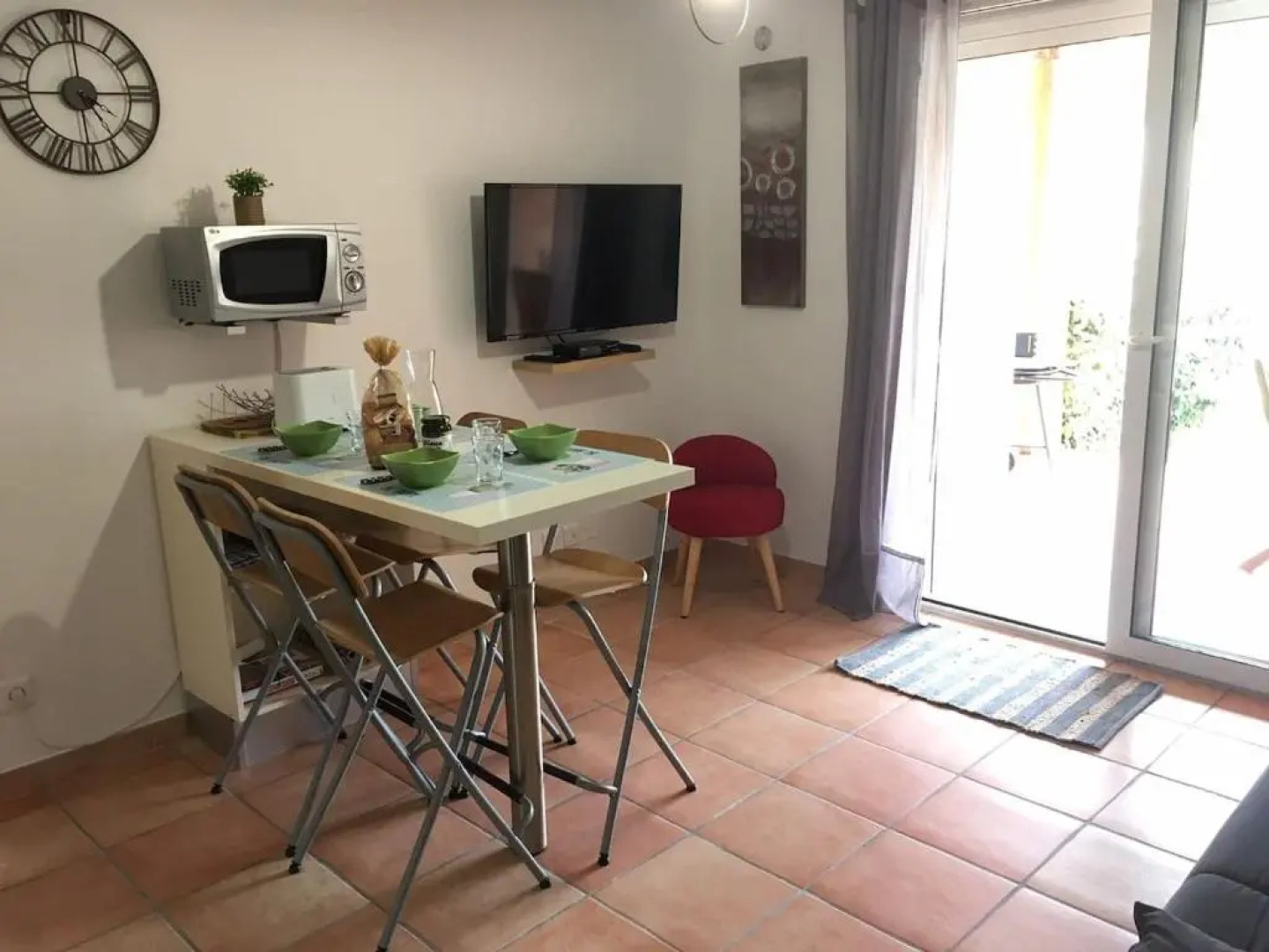 T2 pour 4 pers, charmante résidence avec piscine