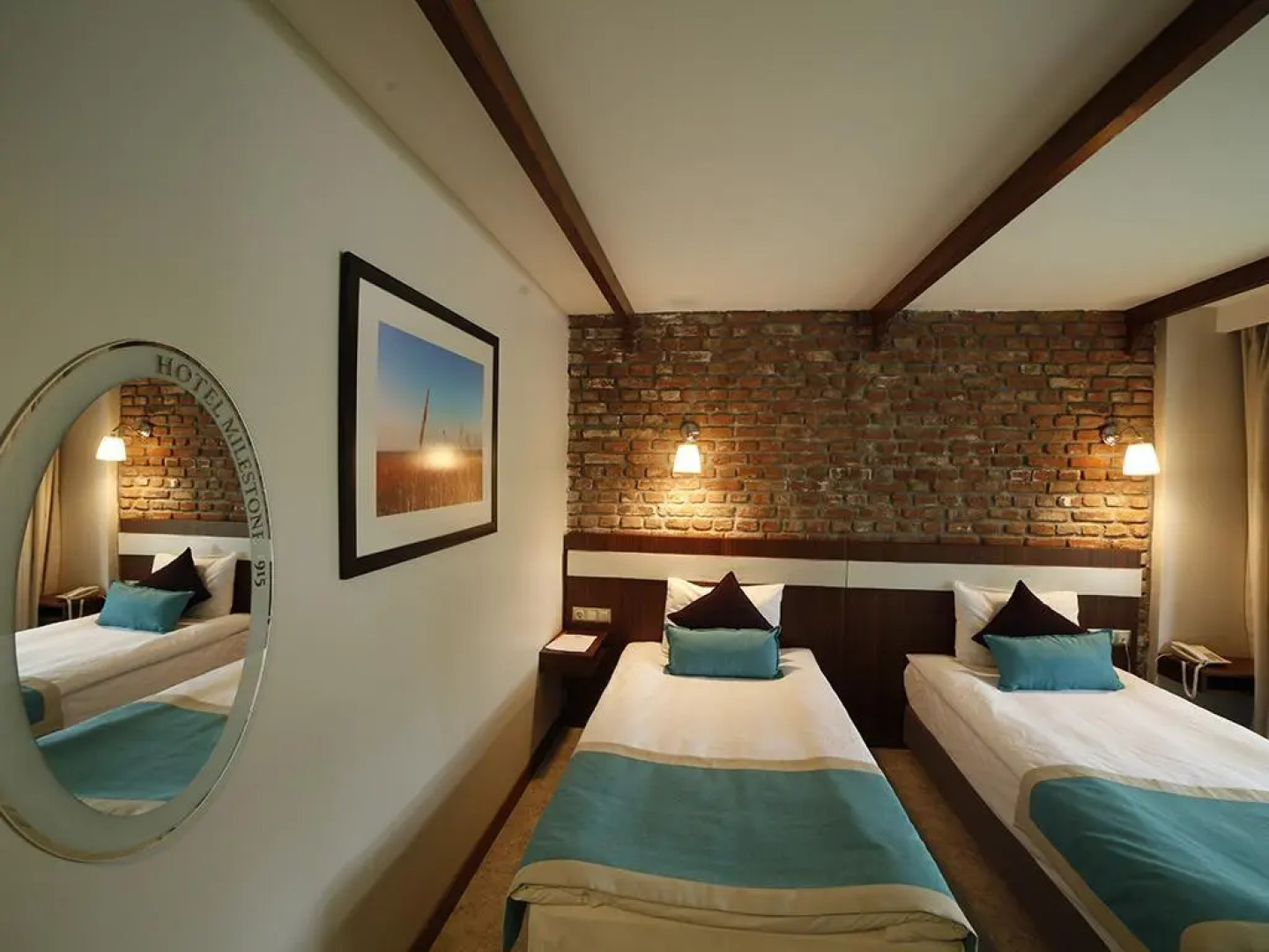 Отель Milestone1915