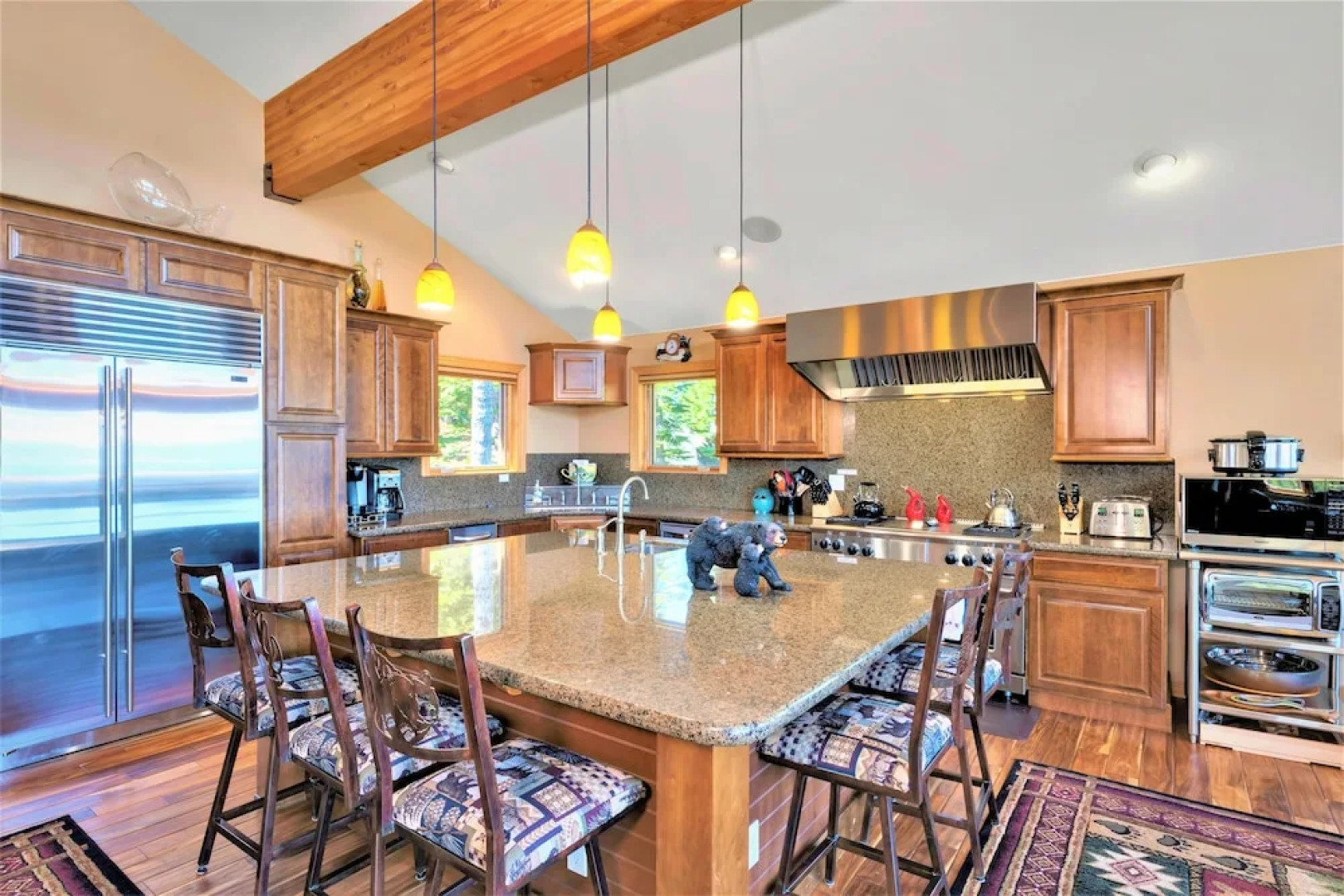 Lx10: Lake View Jewel Estate With Pool Table