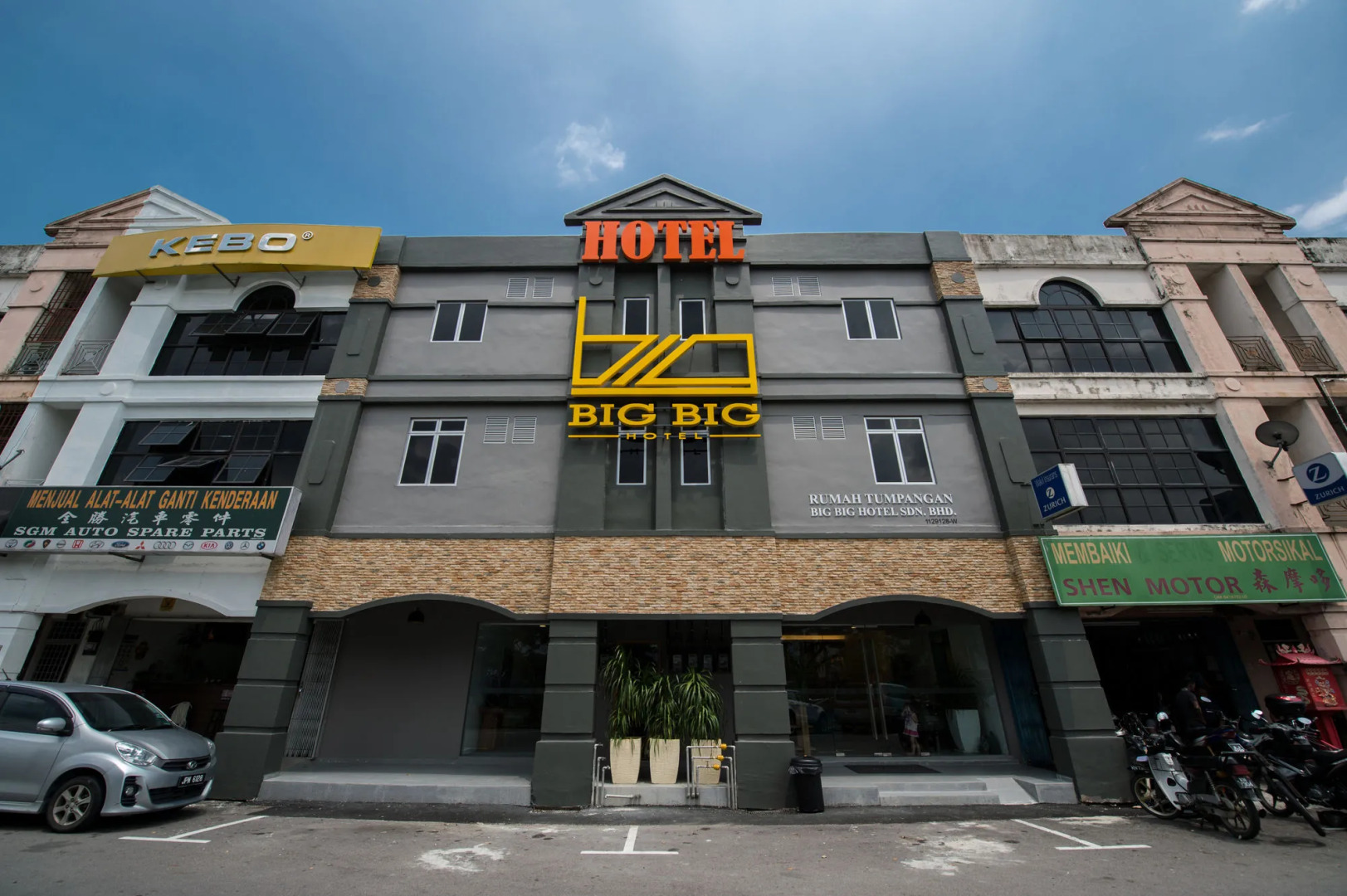 OYO 89355 Big Big Hotel