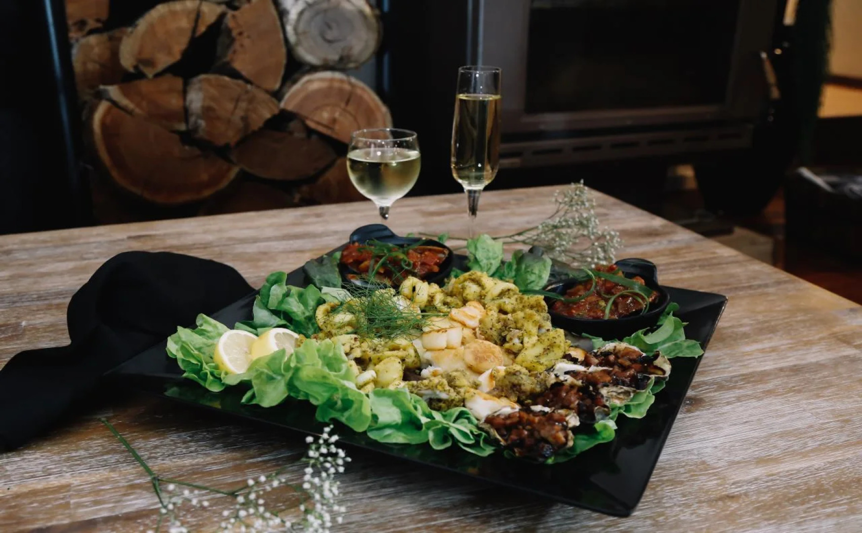 Mandala Ace Albany Hotel