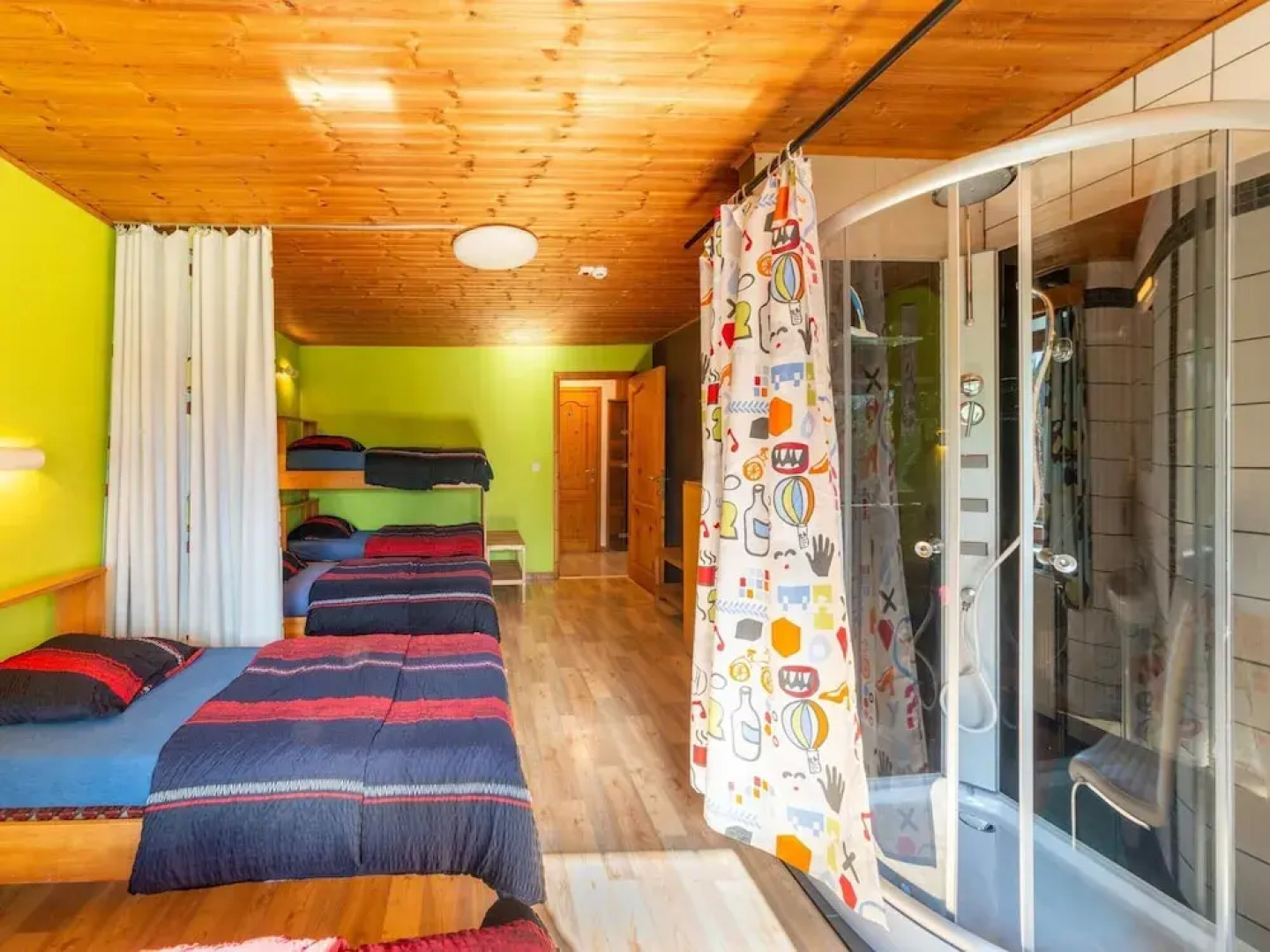 Holiday Home in Montleban With Sauna