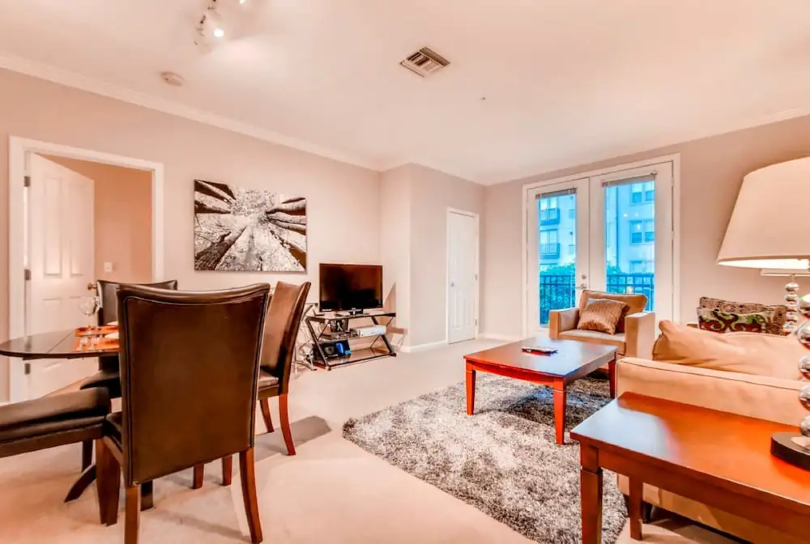 Bluebird Suites in Downtown Providence