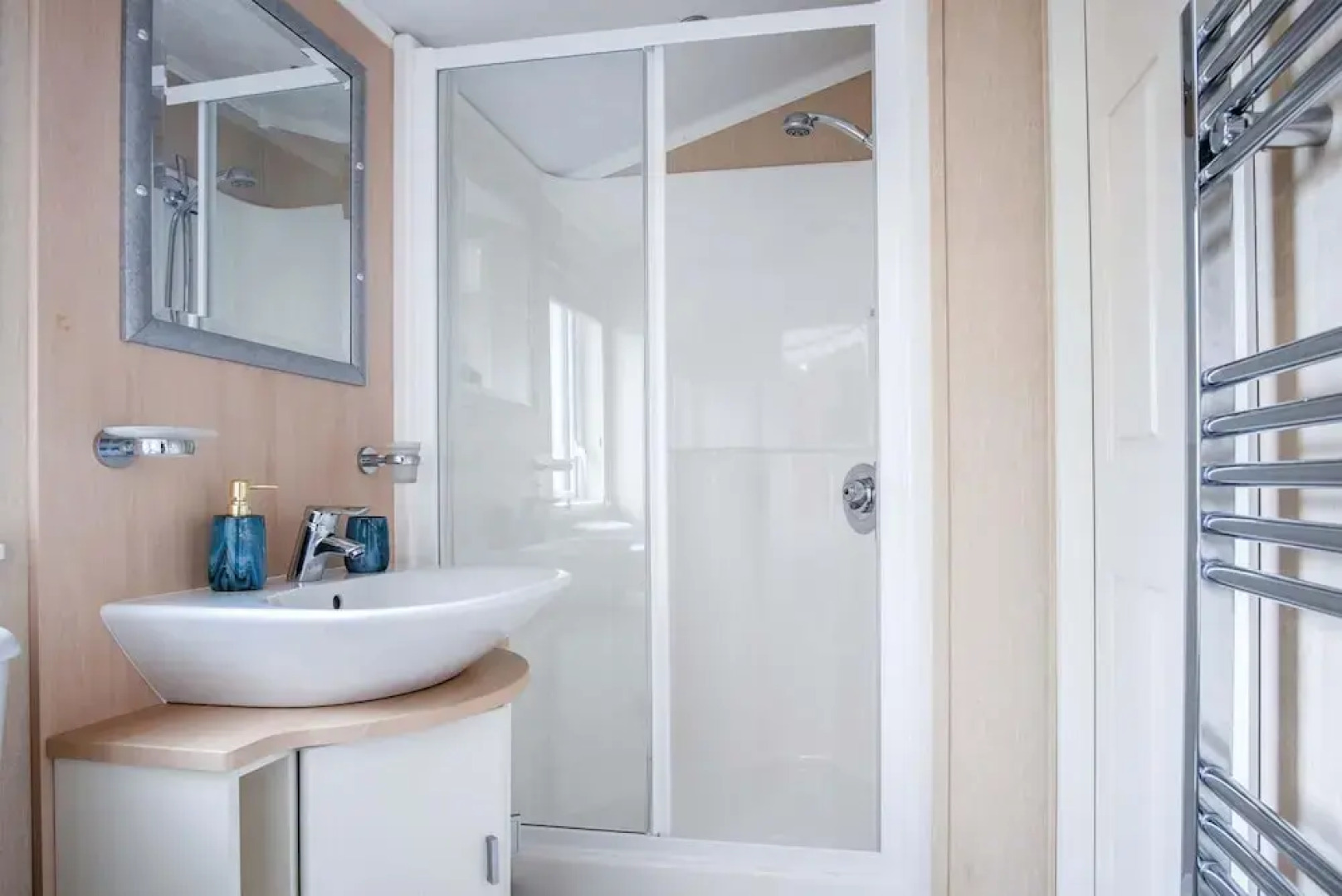 3 Manor Lodge - 2 Bedroom Lodge - Pendine