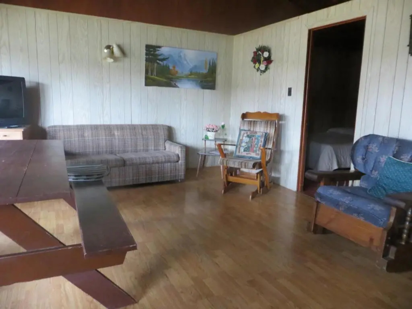 MacIver's Motel & Campground