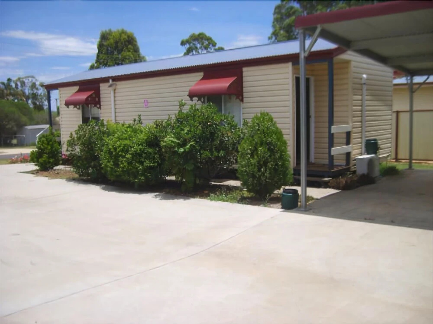Y Motels Kingaroy