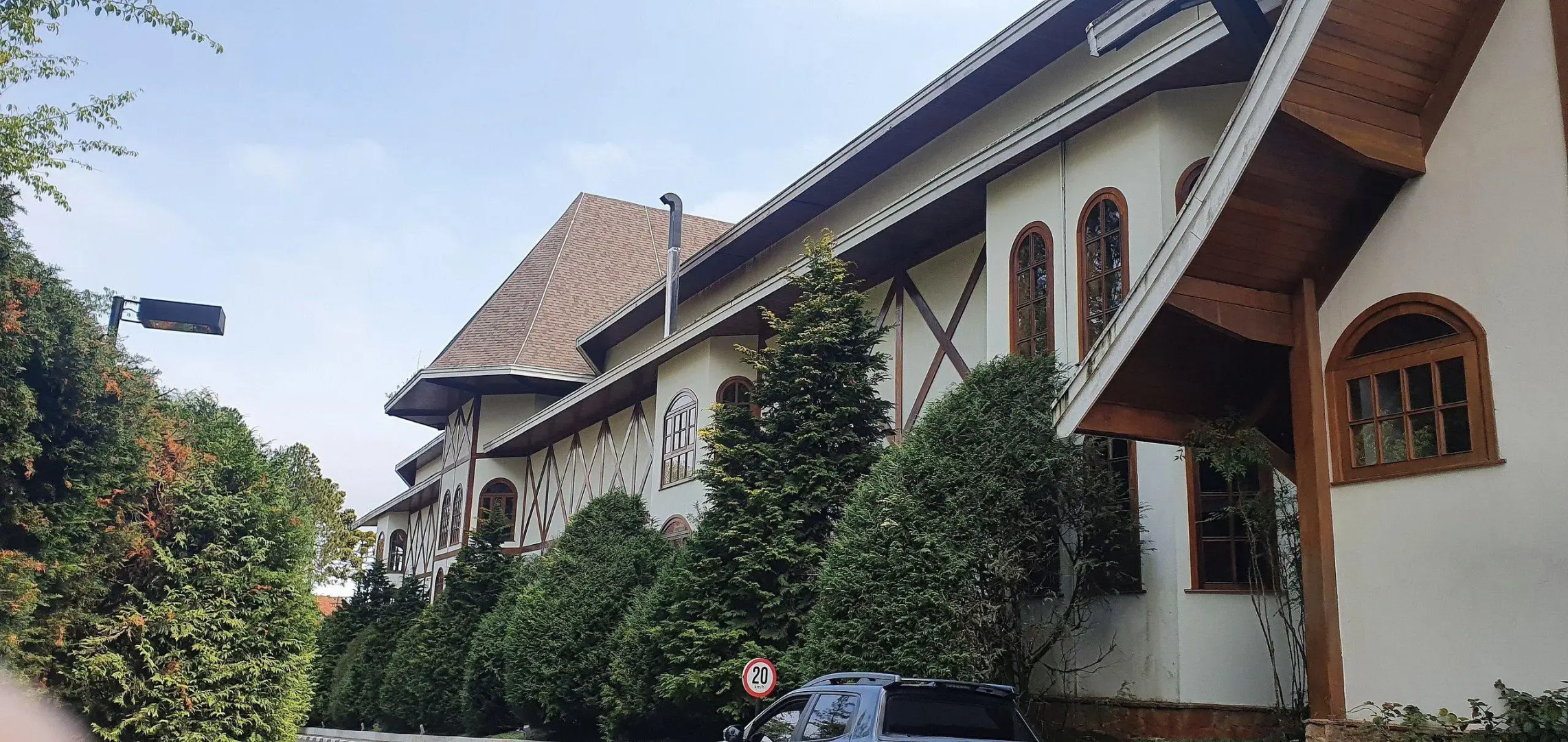 Dúplex Luxo com Piscina Aquecida, Lareira e Wifi