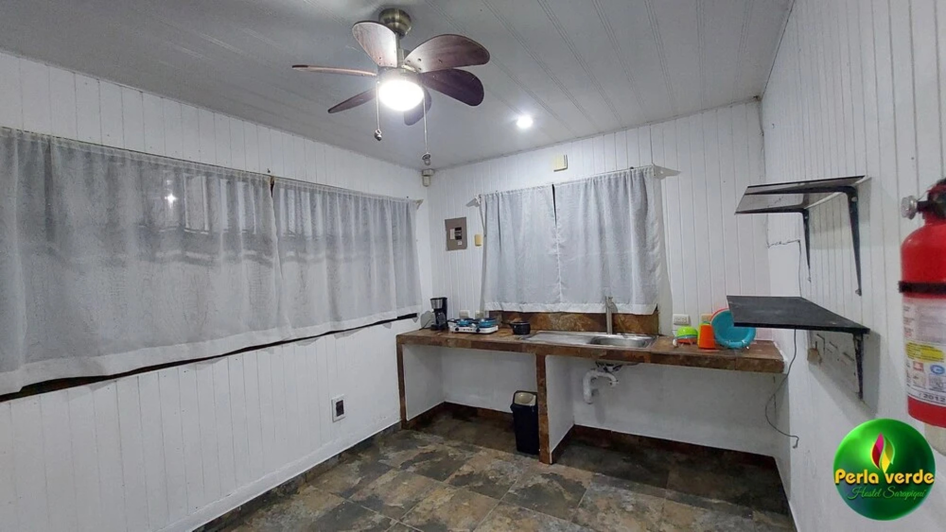 Perla verde hostel y tours en la zona