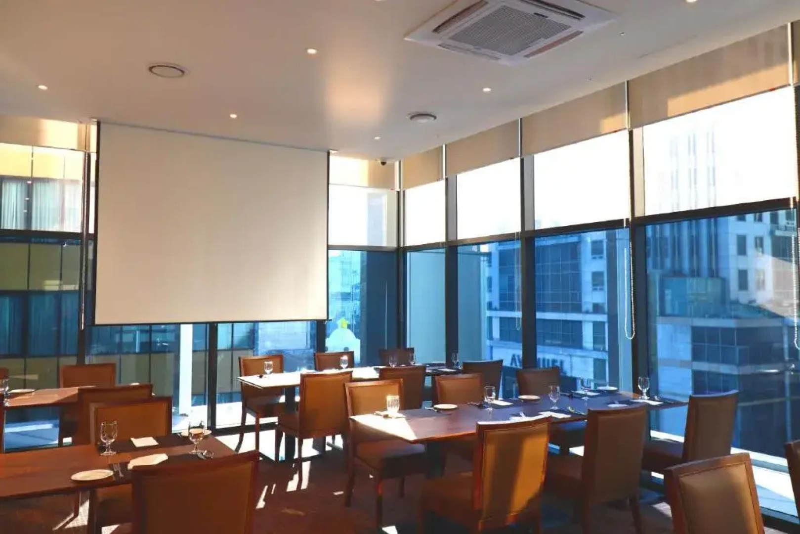 Stanford Hotel Myeongdong
