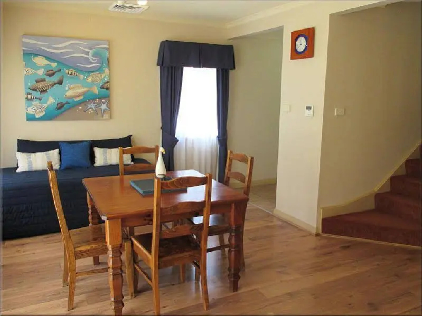 Lorikeet Boutique Escape