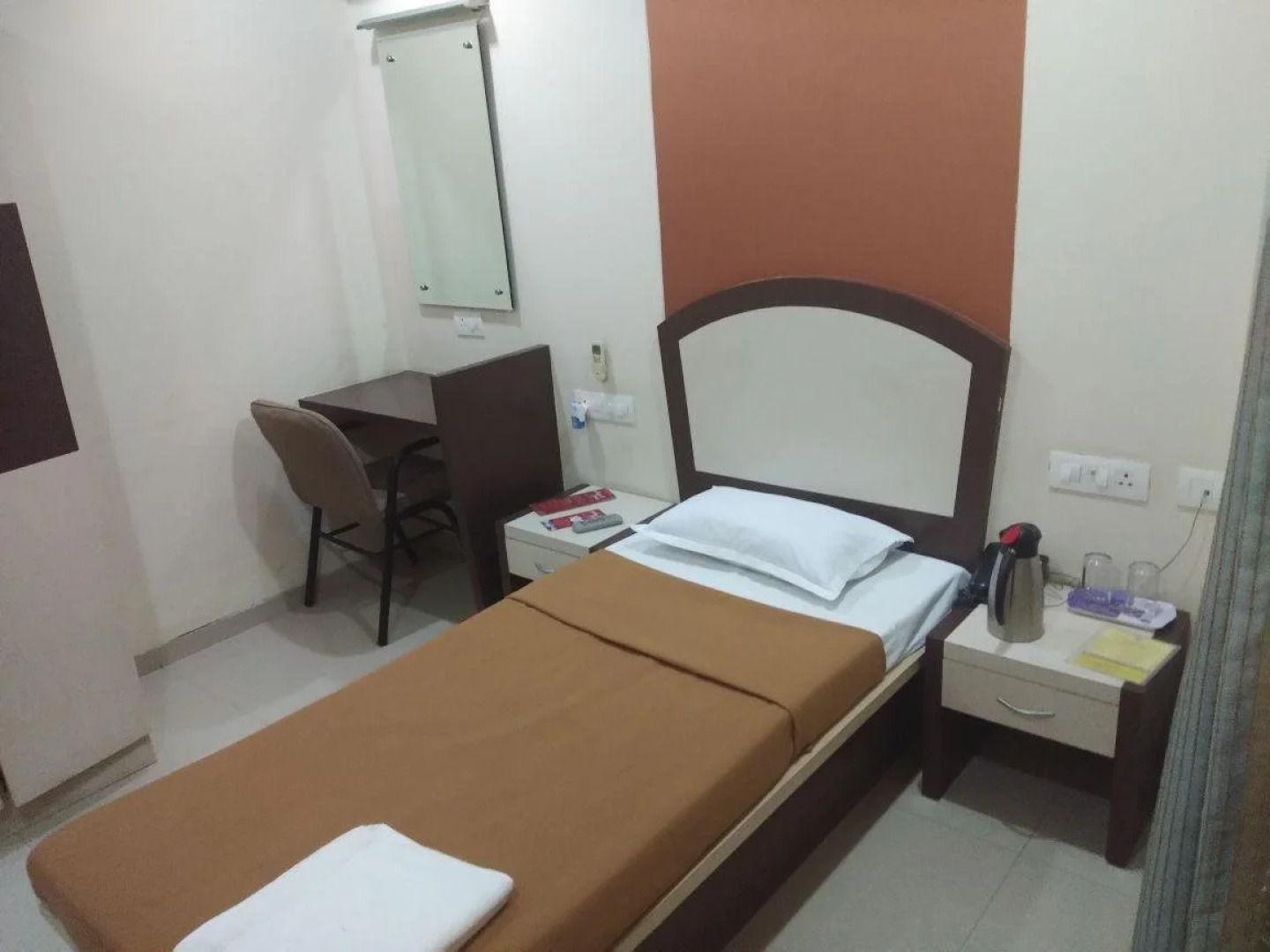 Hotel Galaxy Residency