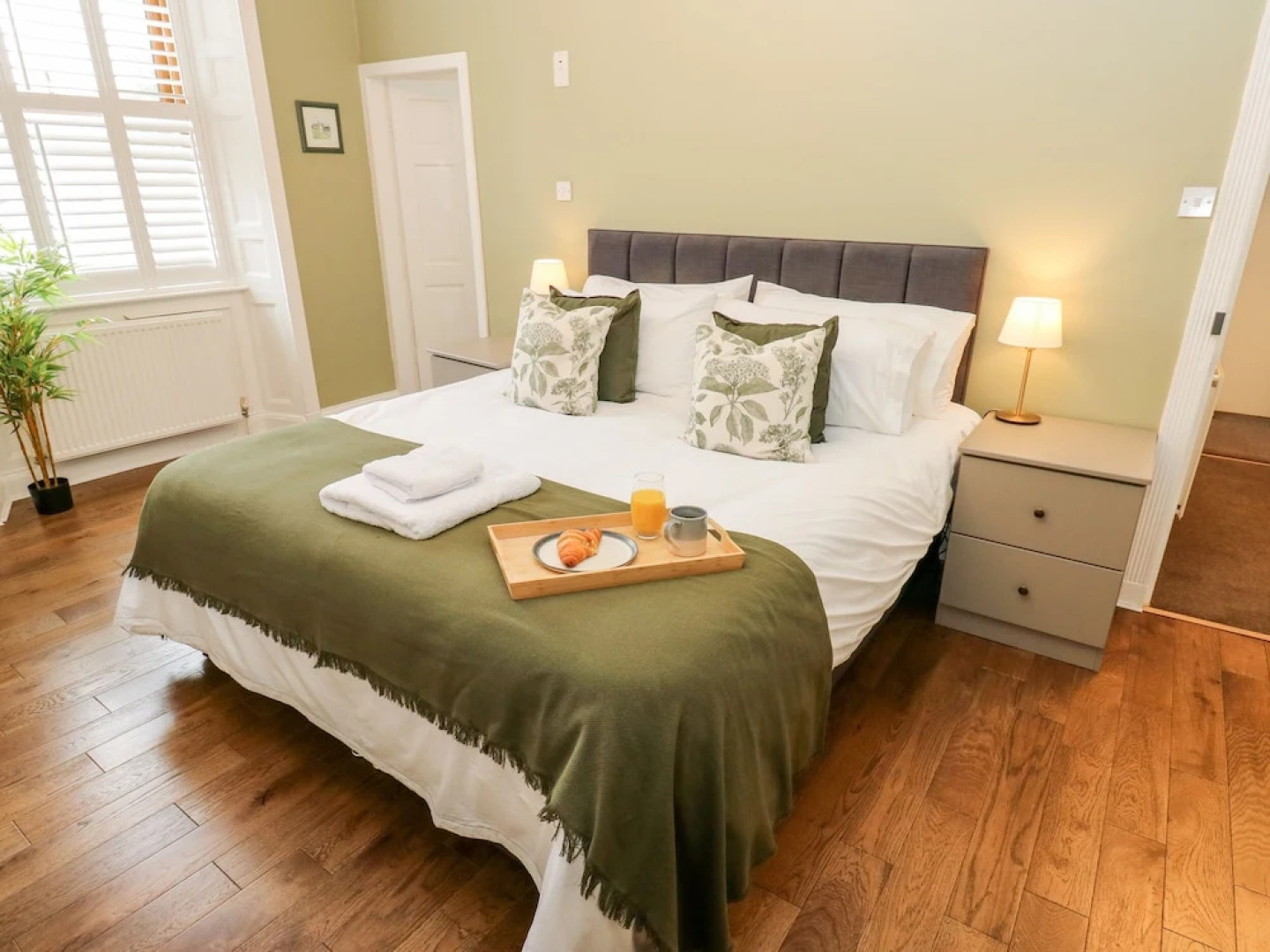 The Old Post Office - Pet Friendly Group Stays in Holmfirth