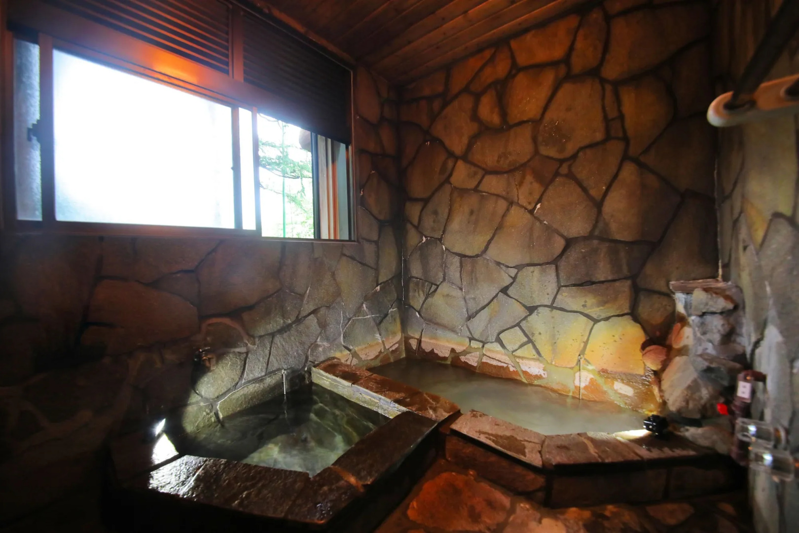 Sakura Sakura Hot Springs