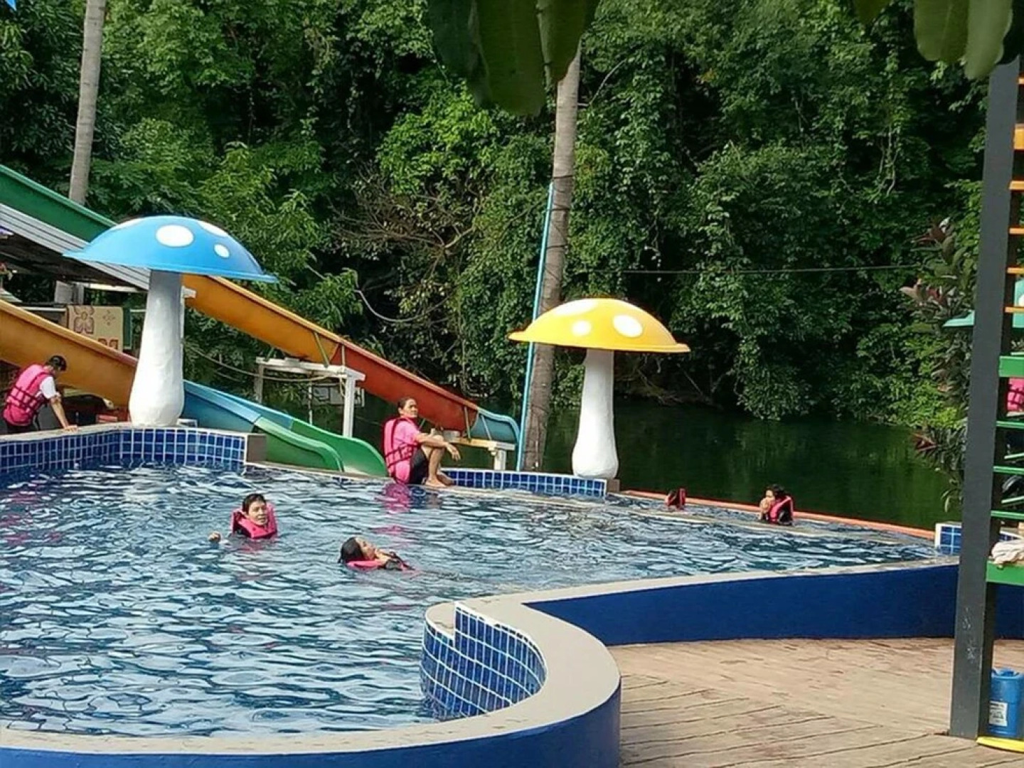 Fuengfahsangmanee Resort