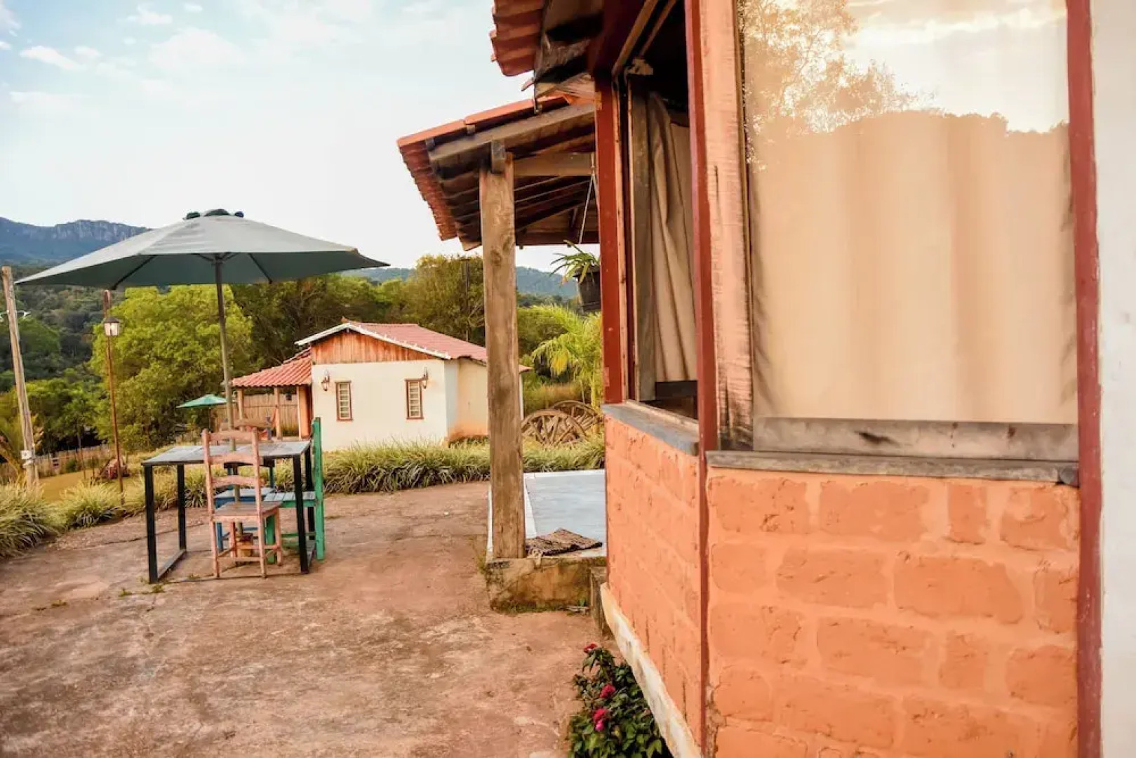 Serra a vista chalés