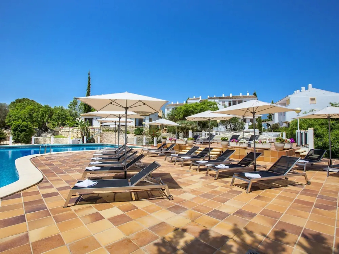 Luxury Apartment With a hot Tub, on the Monte Pego Mountain