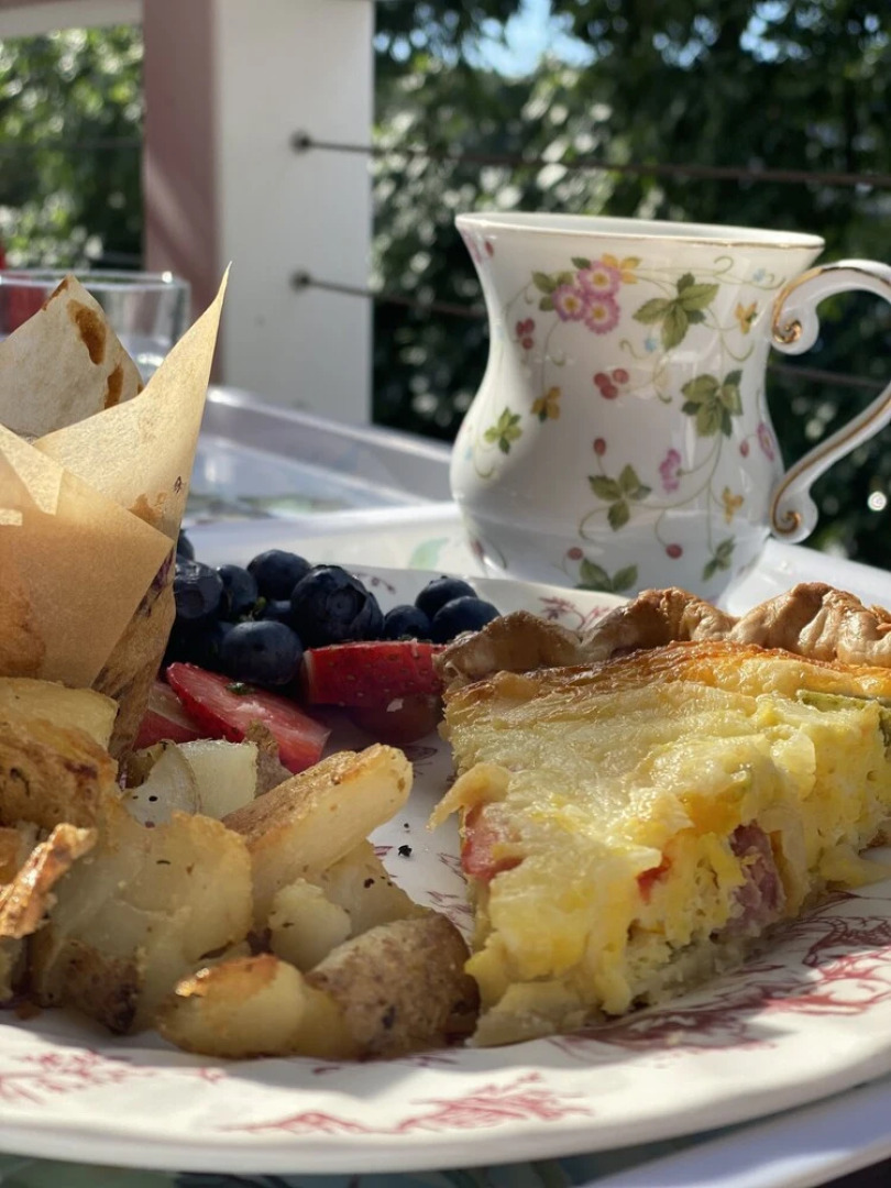 Harbour Towne Inn on the Waterfront