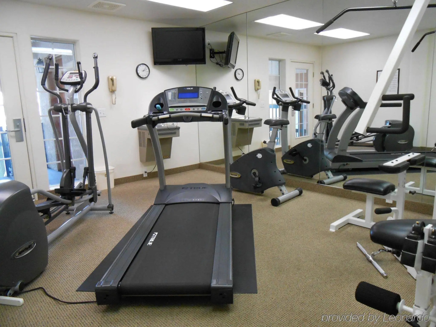 Best Western Plus A Wayfarer's Inn And Suites