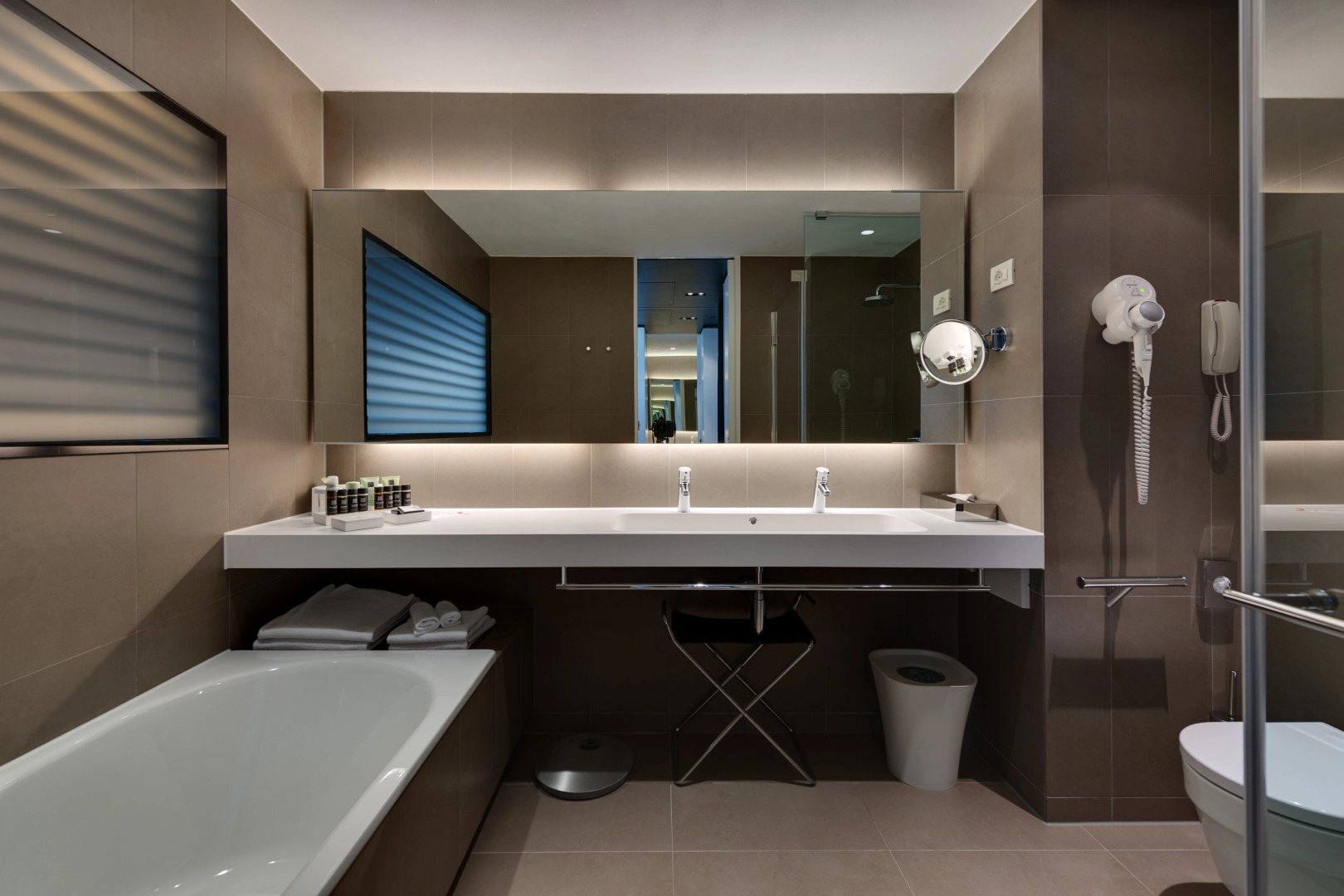 Отель Lone by Maistra Collection