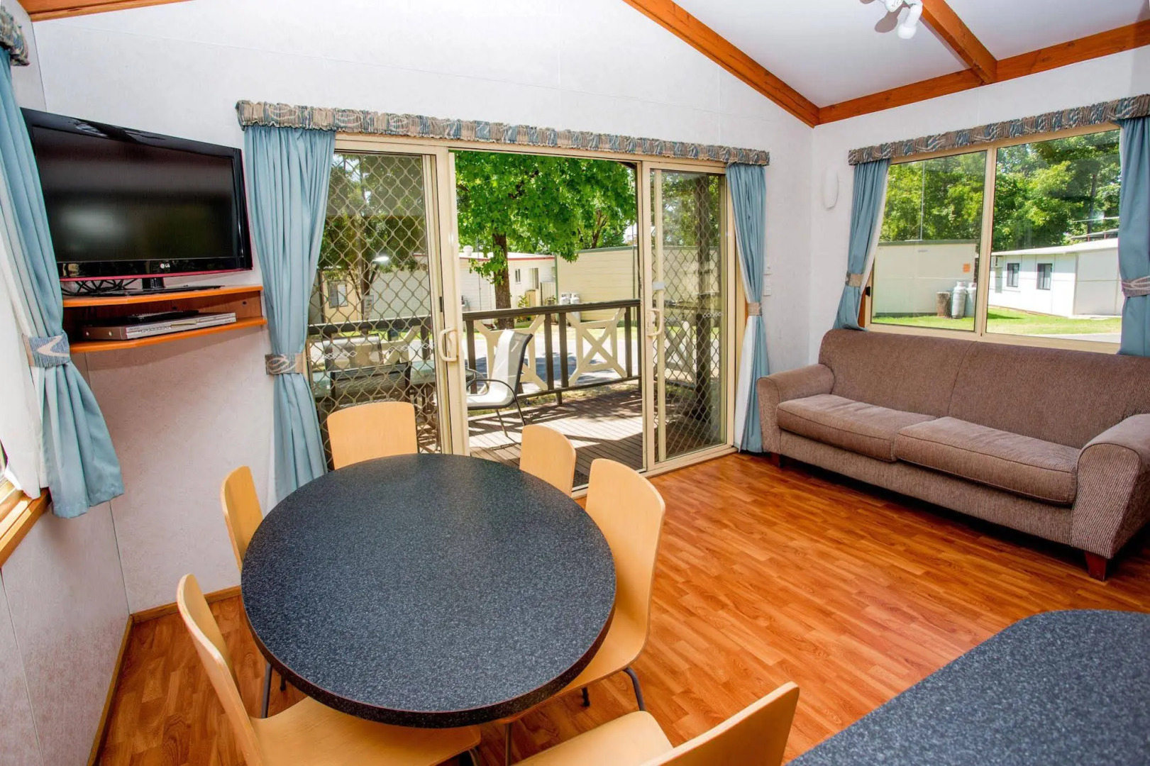 Discovery Parks - Lake Hume, Victoria