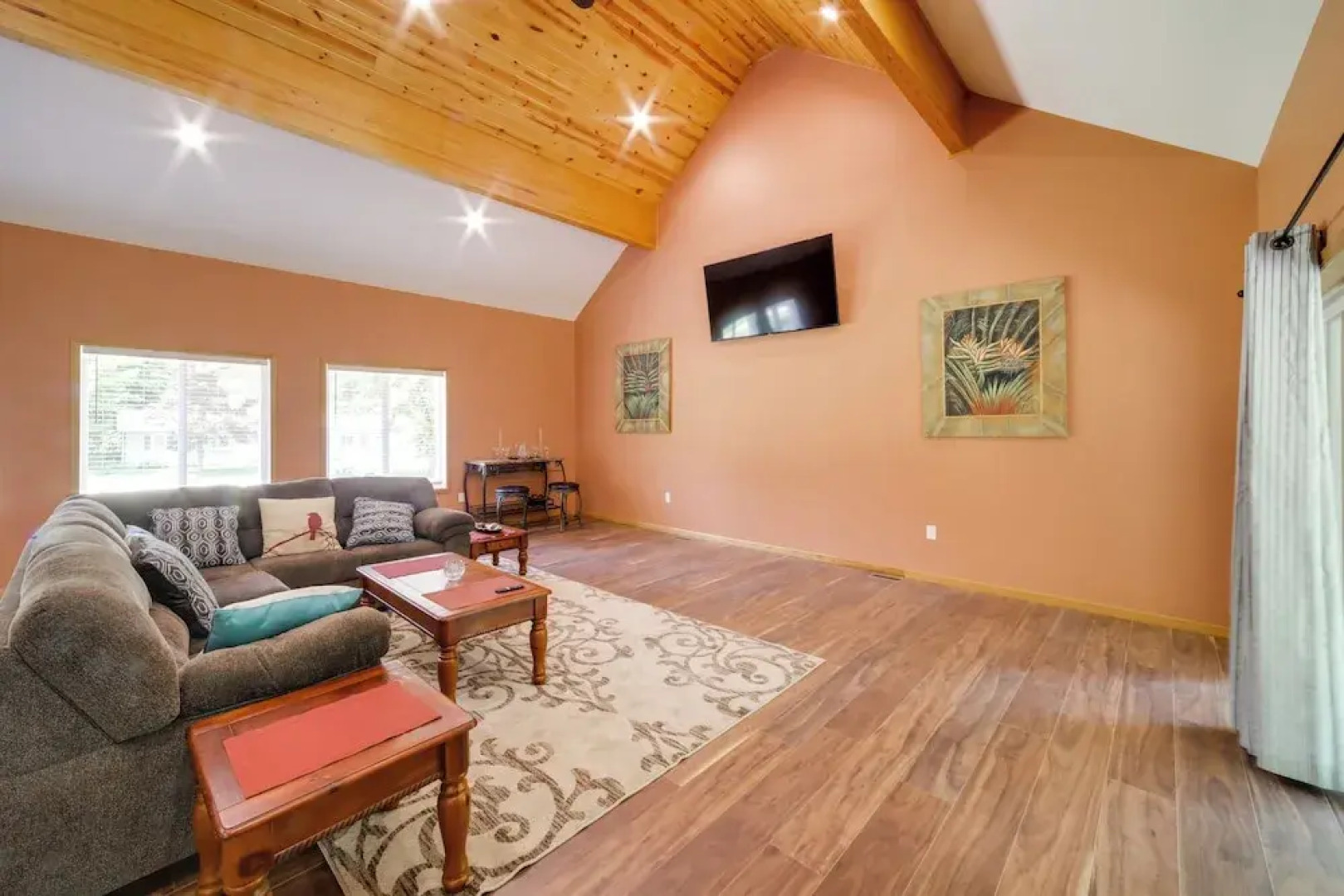 Spacious House on Half Acre < 3 Mi to Beach!