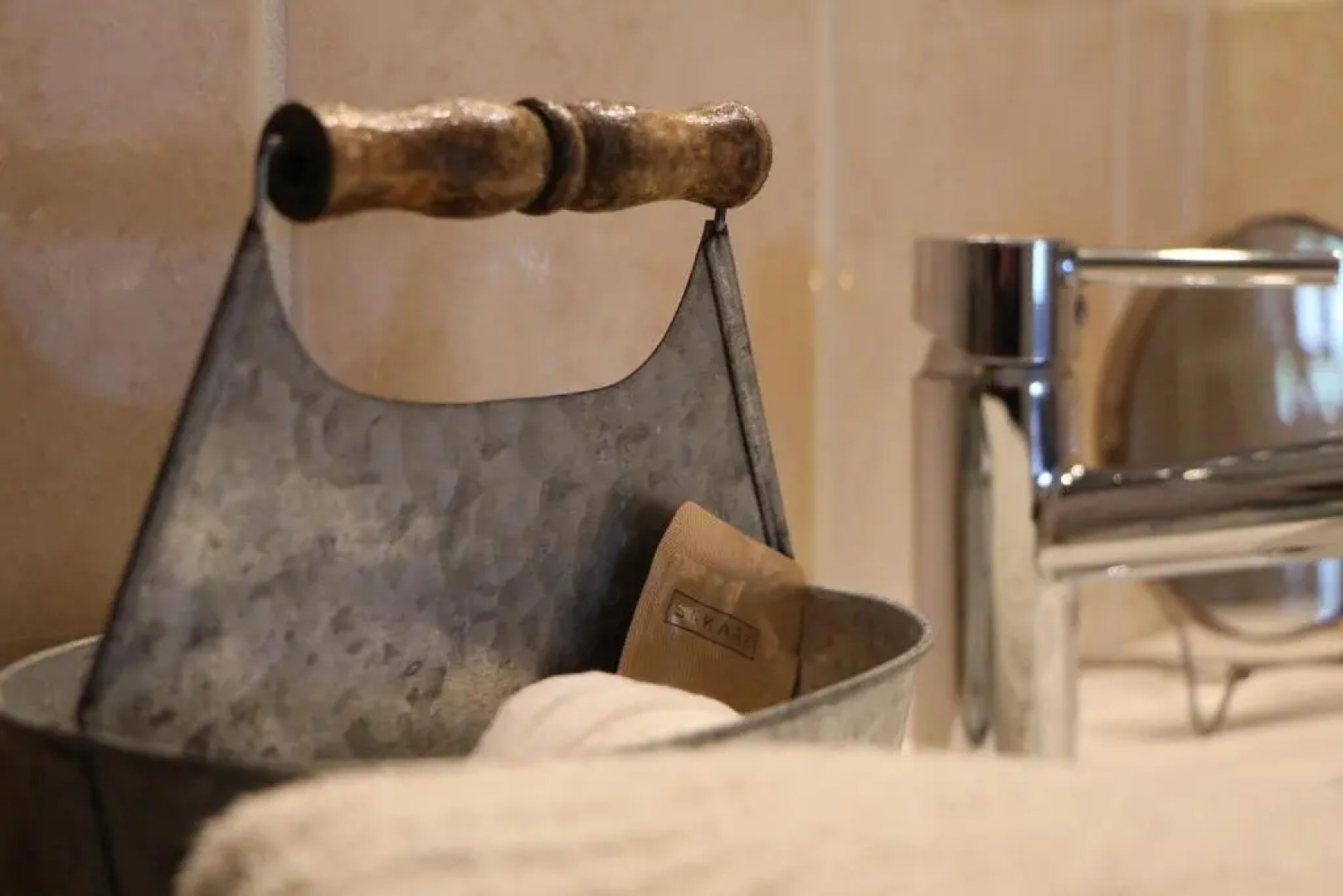 Chambre PEYROUTAS " CAMILLE" Vignonet St Emilion