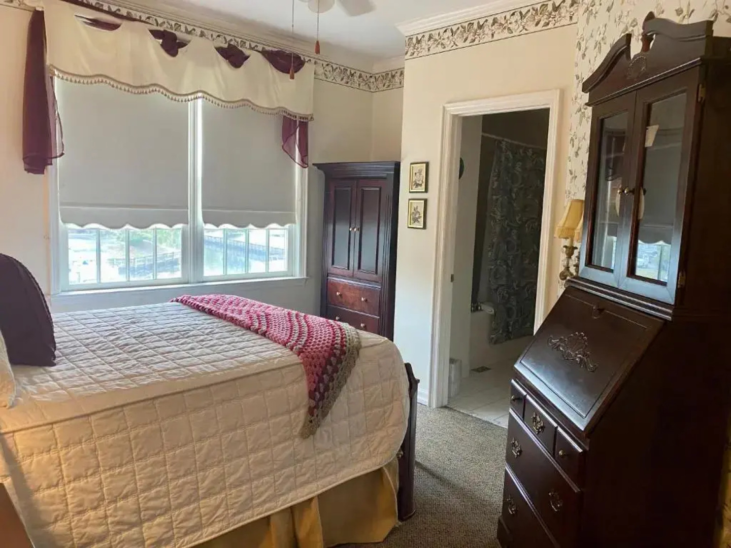 The Cypress Inn Bed & Breakfast