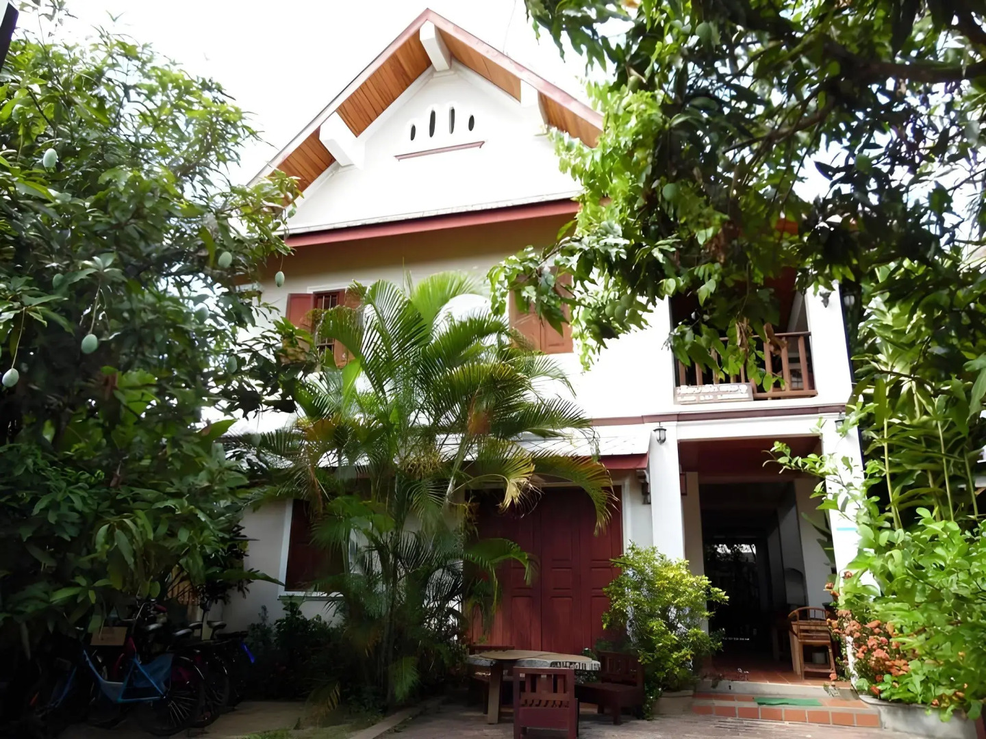 Lao Lu Lodge