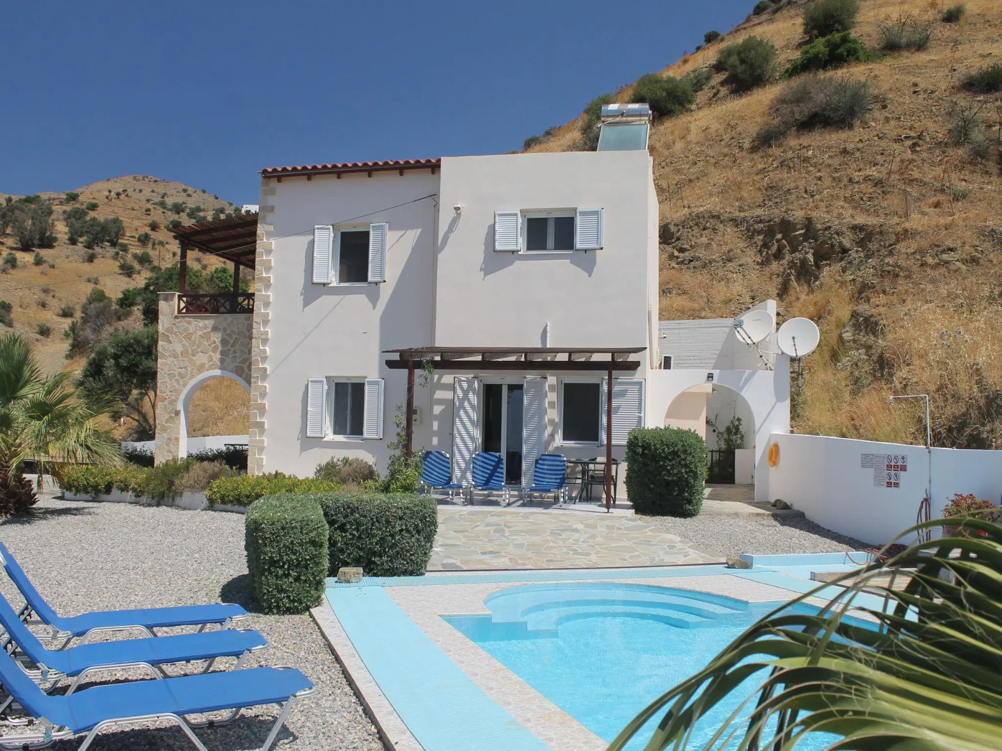 Villa in Agia Galini With Pool Views