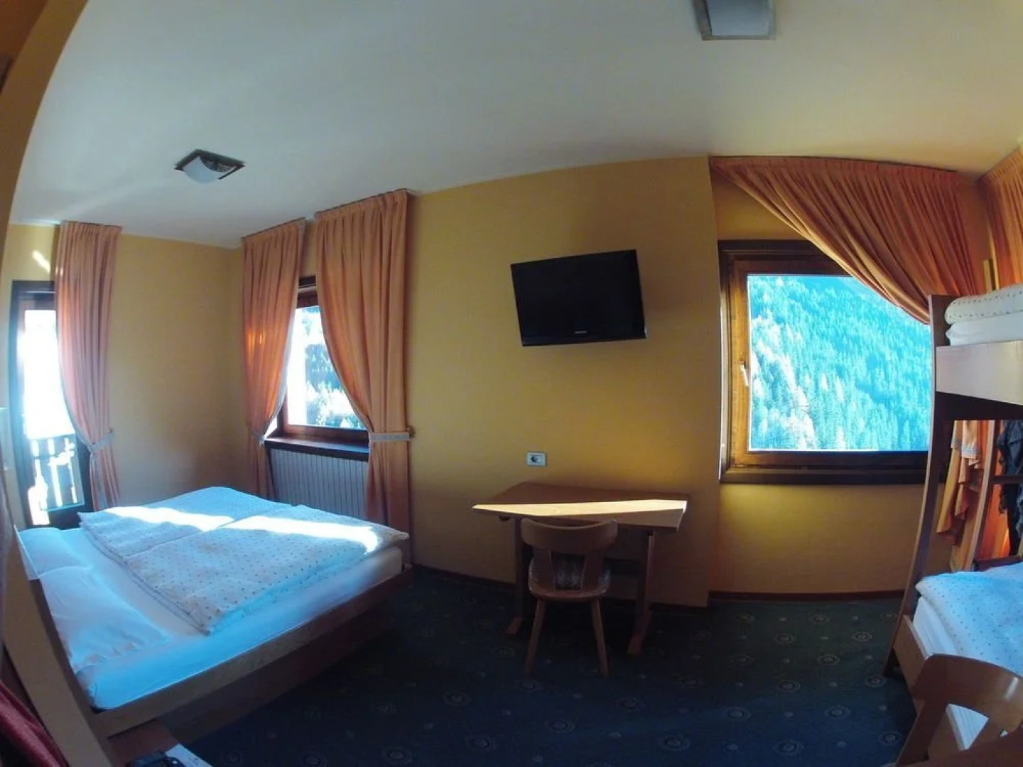 Golden Diamond Hotel