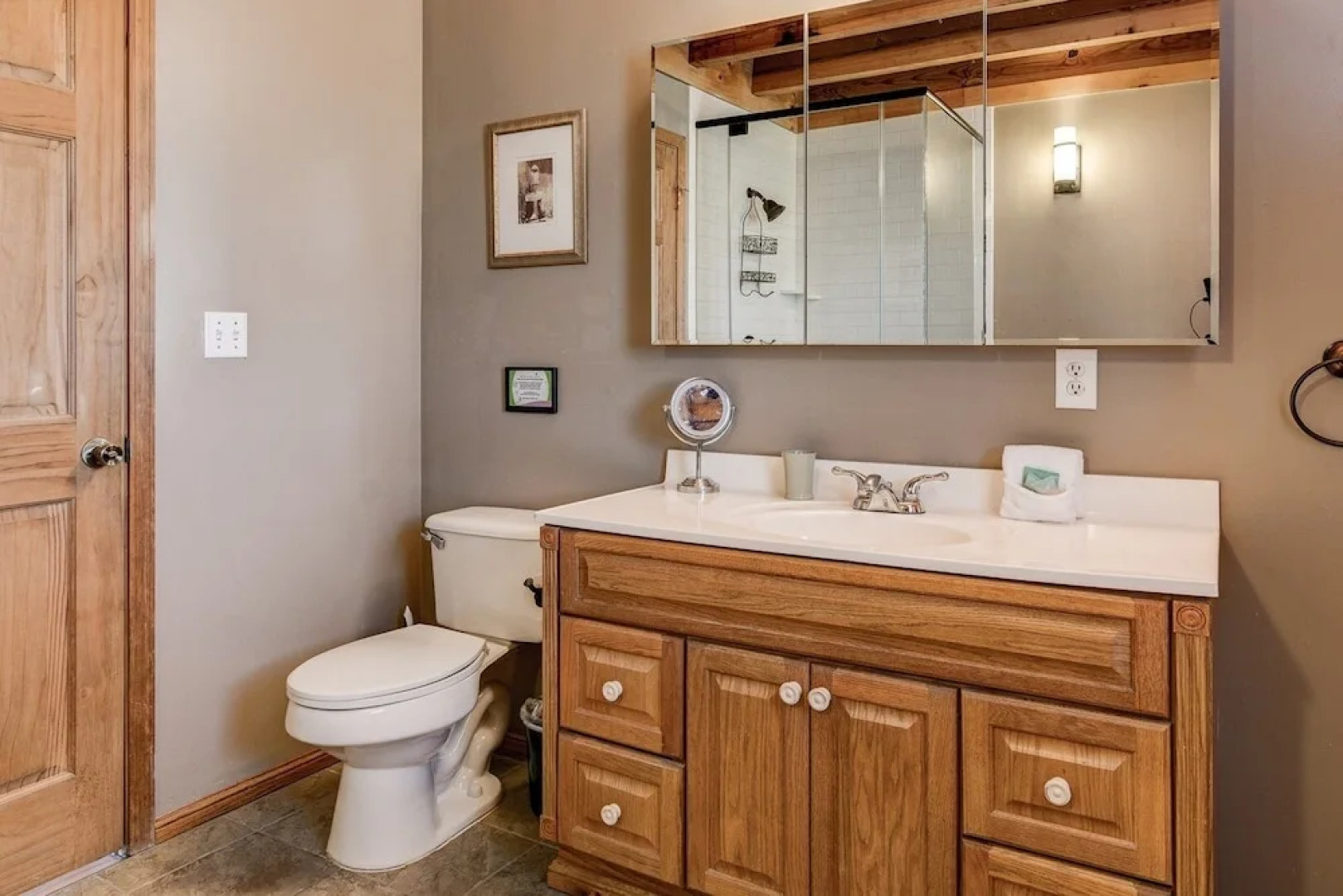 Red Wolf - 2 Br Cabin