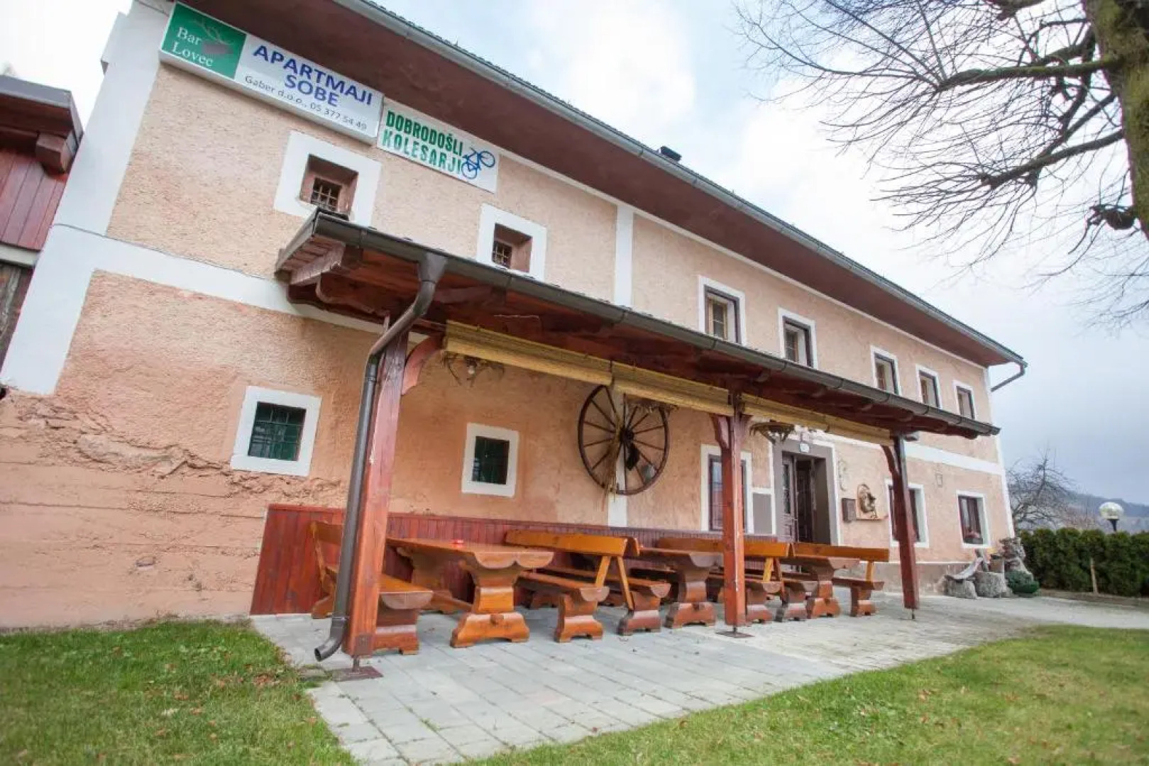 Apartments Bar Lovec