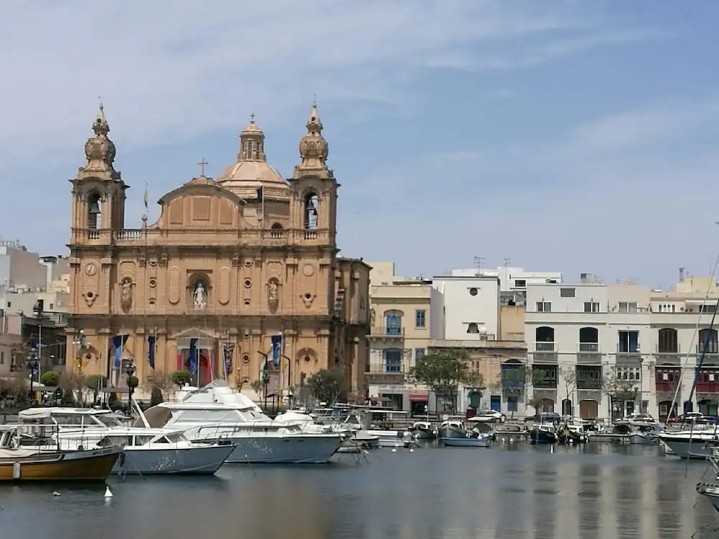 Sunrise Yacht Marina - Sliema Valletta