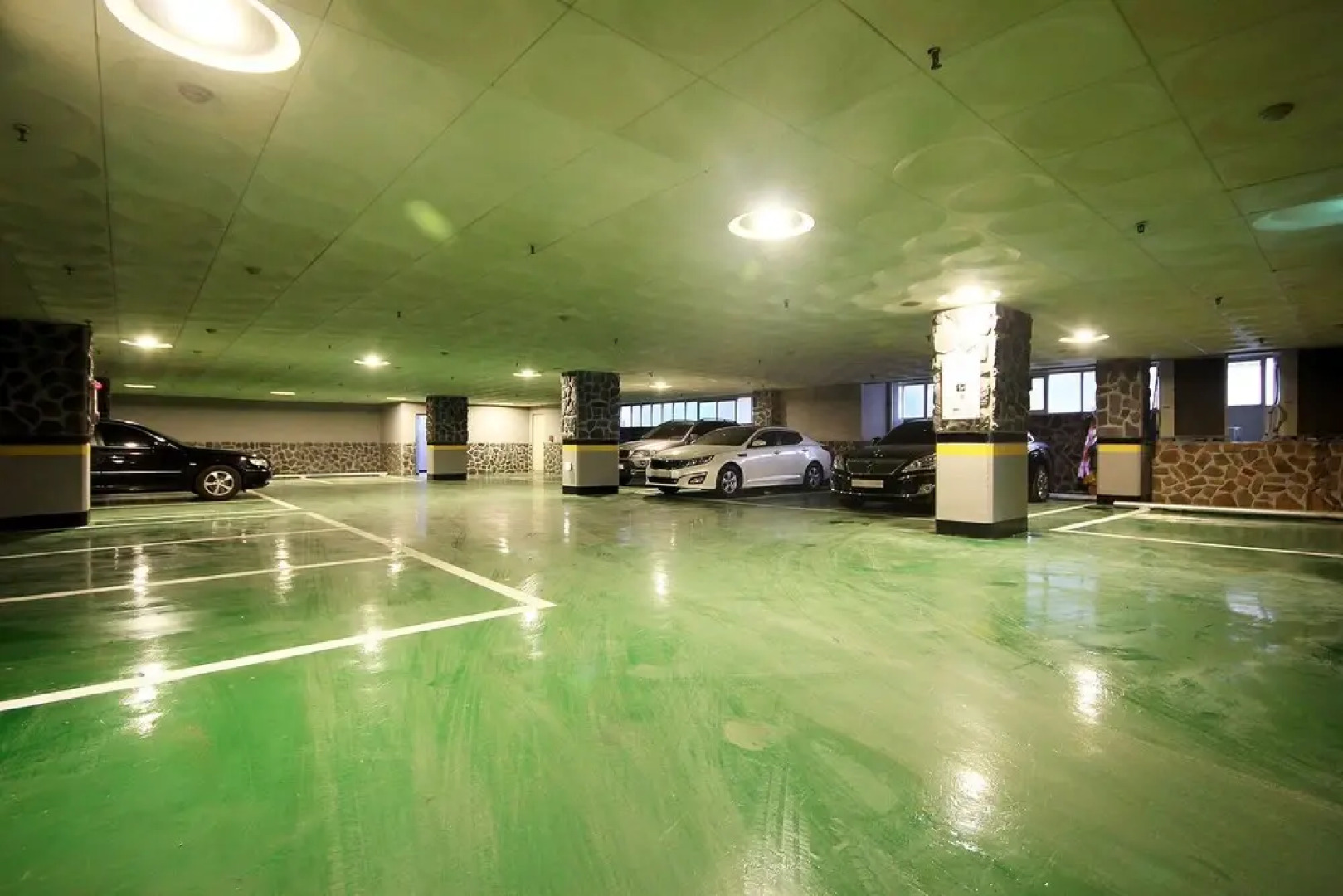 Daegu Dongdaegu Station London Boutique