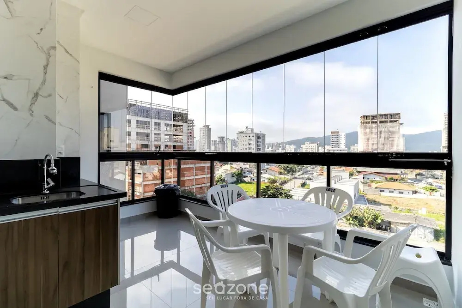 Cozy Apt 550m From the Beach in Porto Belo Lnb502